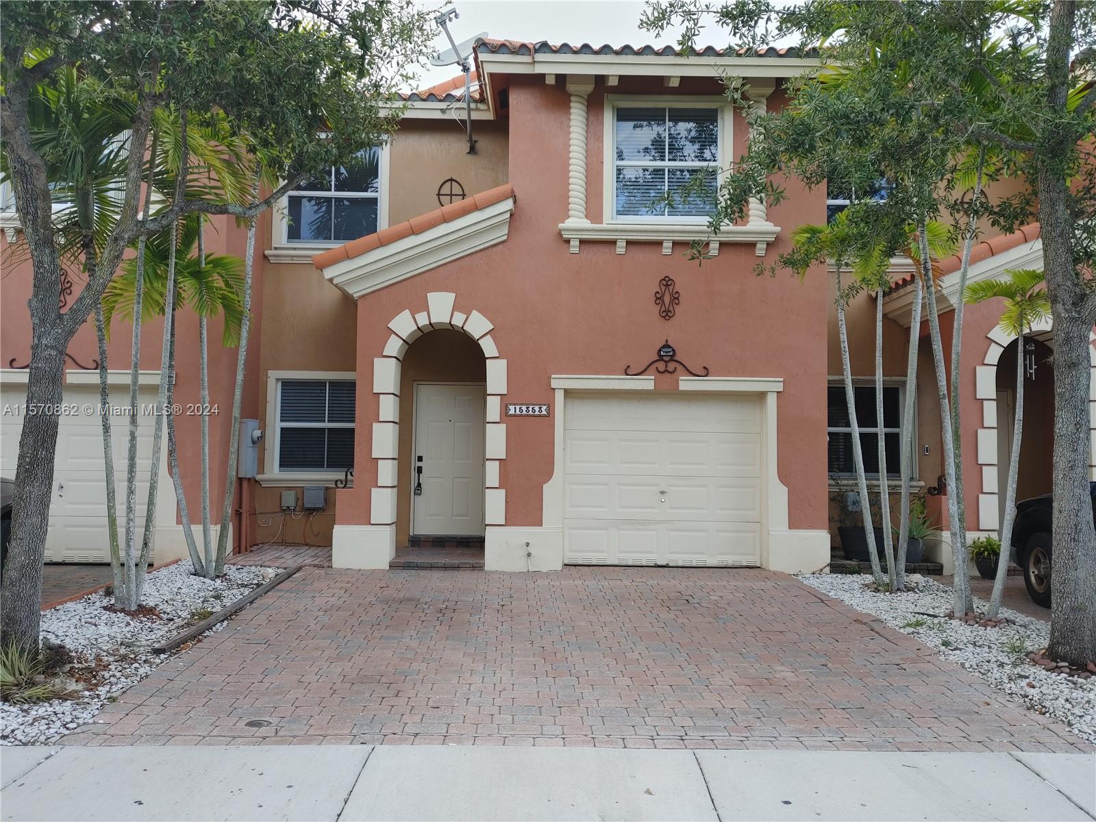 15353 SW 31 TE 15353, Miami, Florida 33185, 3 Bedrooms Bedrooms, ,2 BathroomsBathrooms,Residentiallease,For Rent,15353 SW 31 TE 15353,A11570862