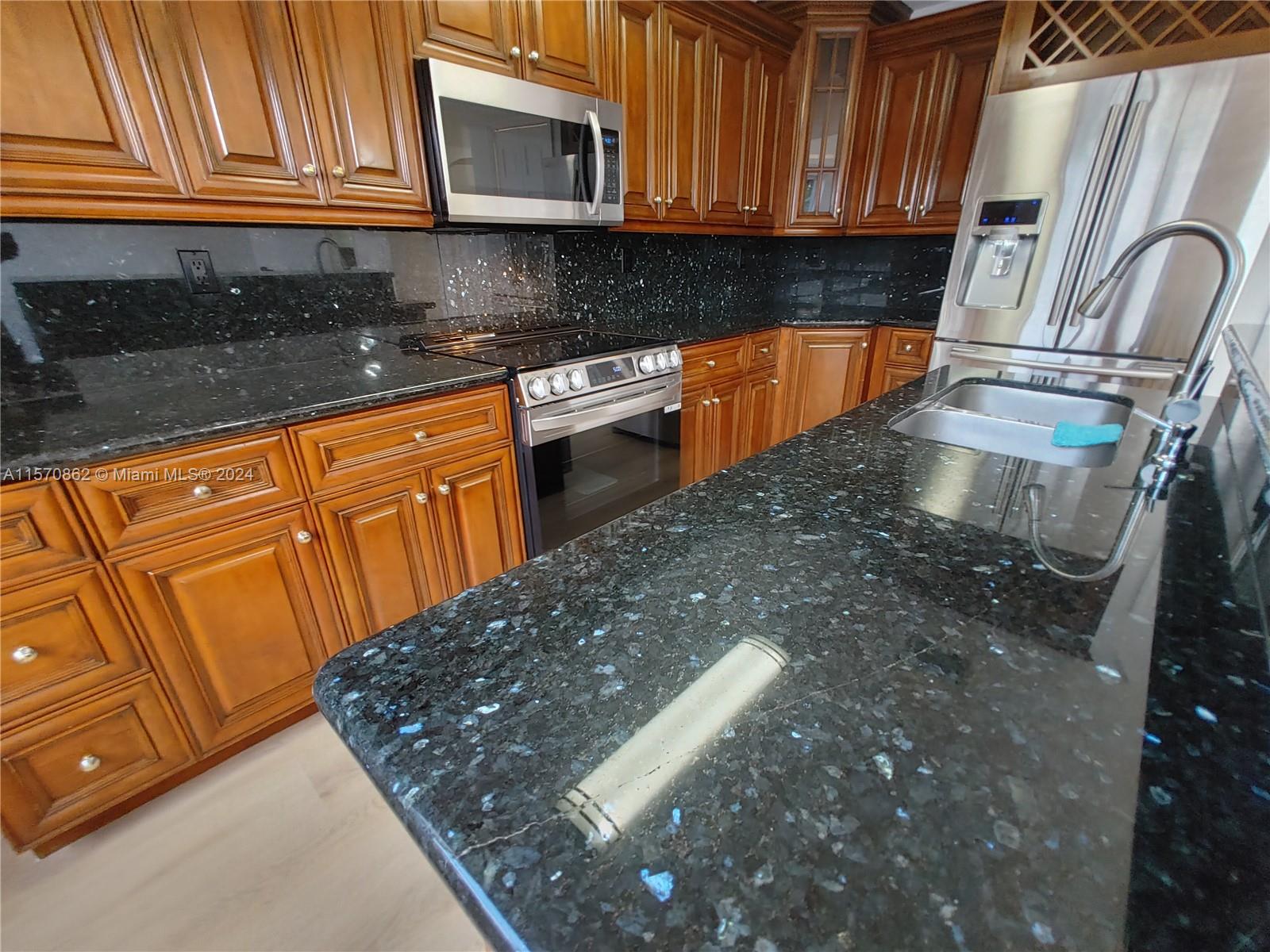 15353 SW 31 TE 15353, Miami, Florida 33185, 3 Bedrooms Bedrooms, ,2 BathroomsBathrooms,Residentiallease,For Rent,15353 SW 31 TE 15353,A11570862