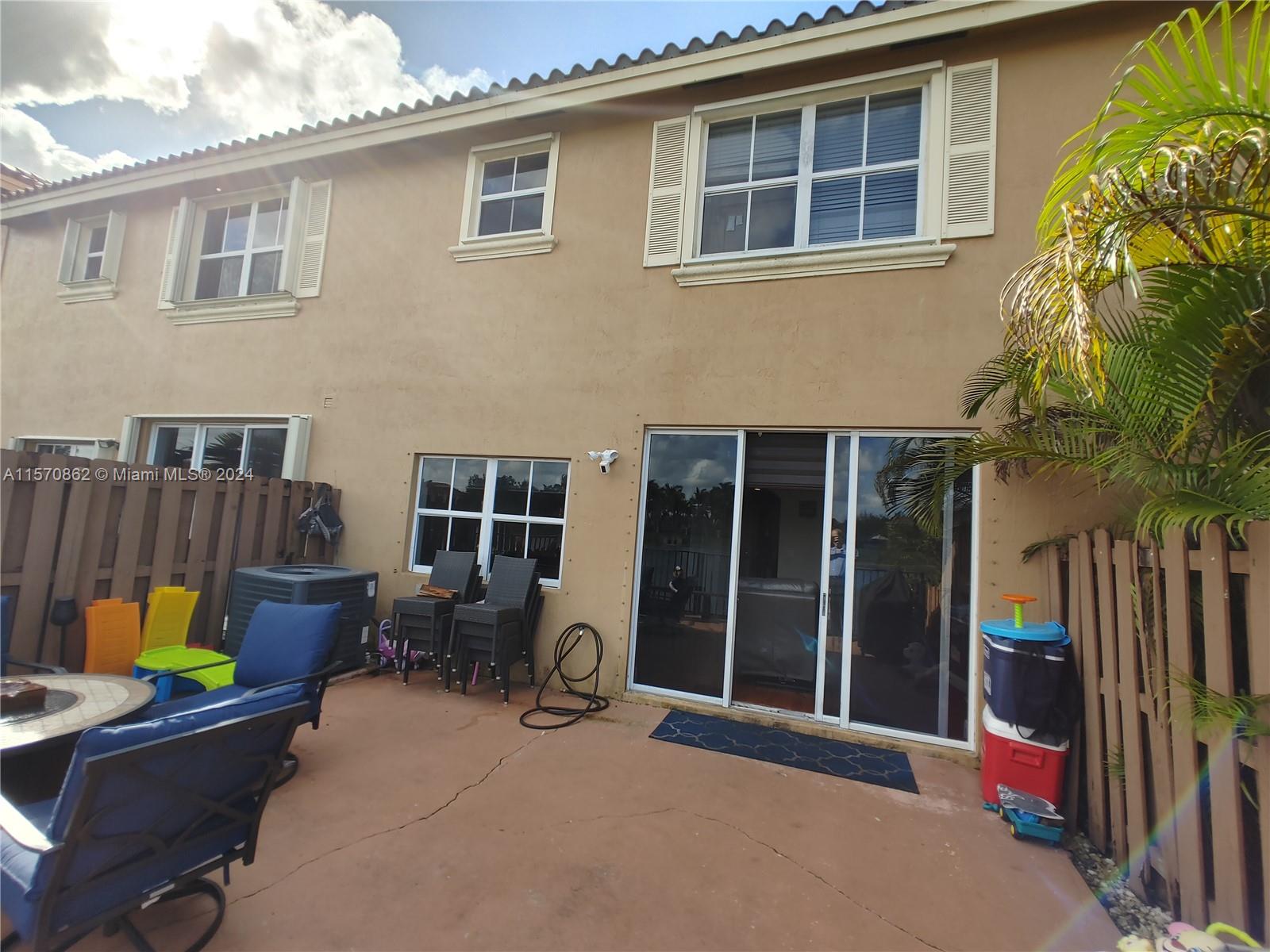 15353 SW 31 TE 15353, Miami, Florida 33185, 3 Bedrooms Bedrooms, ,2 BathroomsBathrooms,Residentiallease,For Rent,15353 SW 31 TE 15353,A11570862