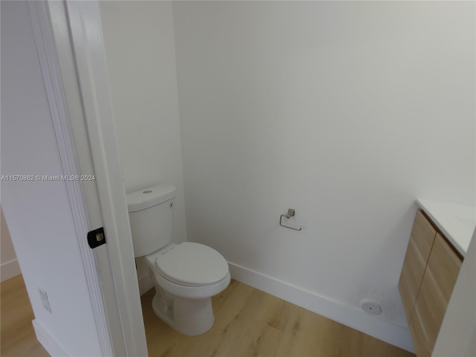 15353 SW 31 TE 15353, Miami, Florida 33185, 3 Bedrooms Bedrooms, ,2 BathroomsBathrooms,Residentiallease,For Rent,15353 SW 31 TE 15353,A11570862