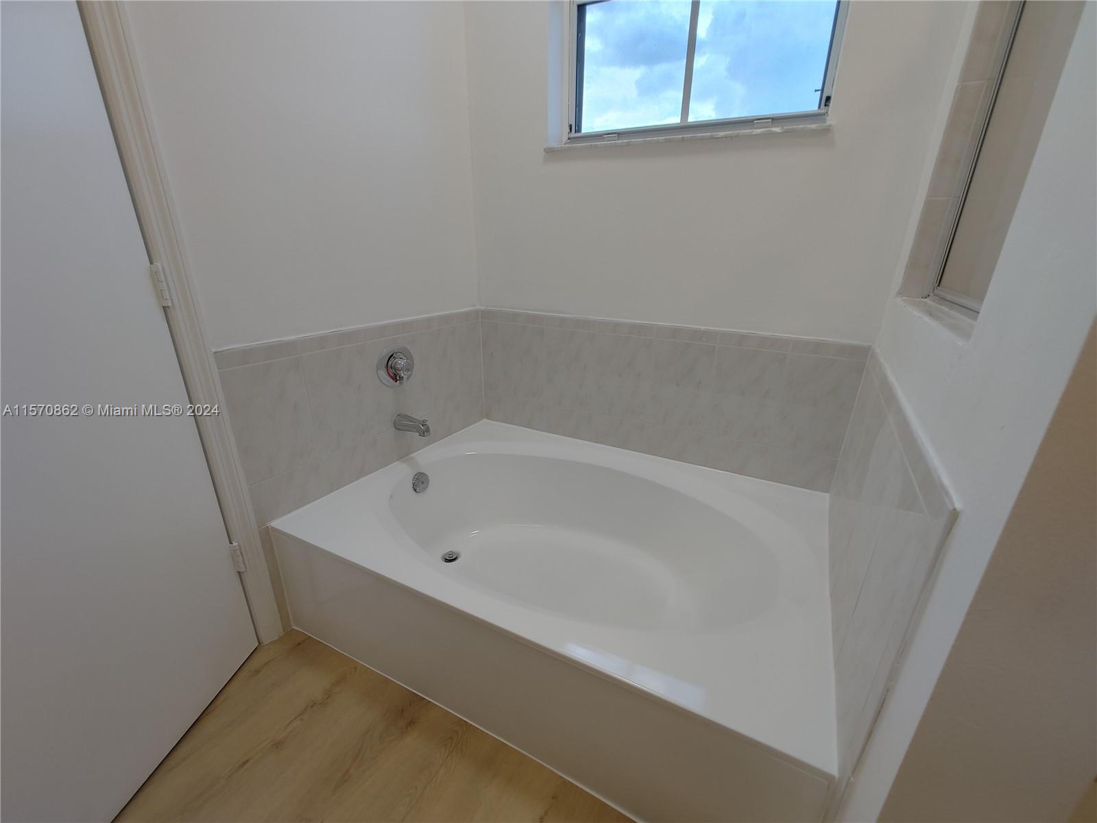 15353 SW 31 TE 15353, Miami, Florida 33185, 3 Bedrooms Bedrooms, ,2 BathroomsBathrooms,Residentiallease,For Rent,15353 SW 31 TE 15353,A11570862