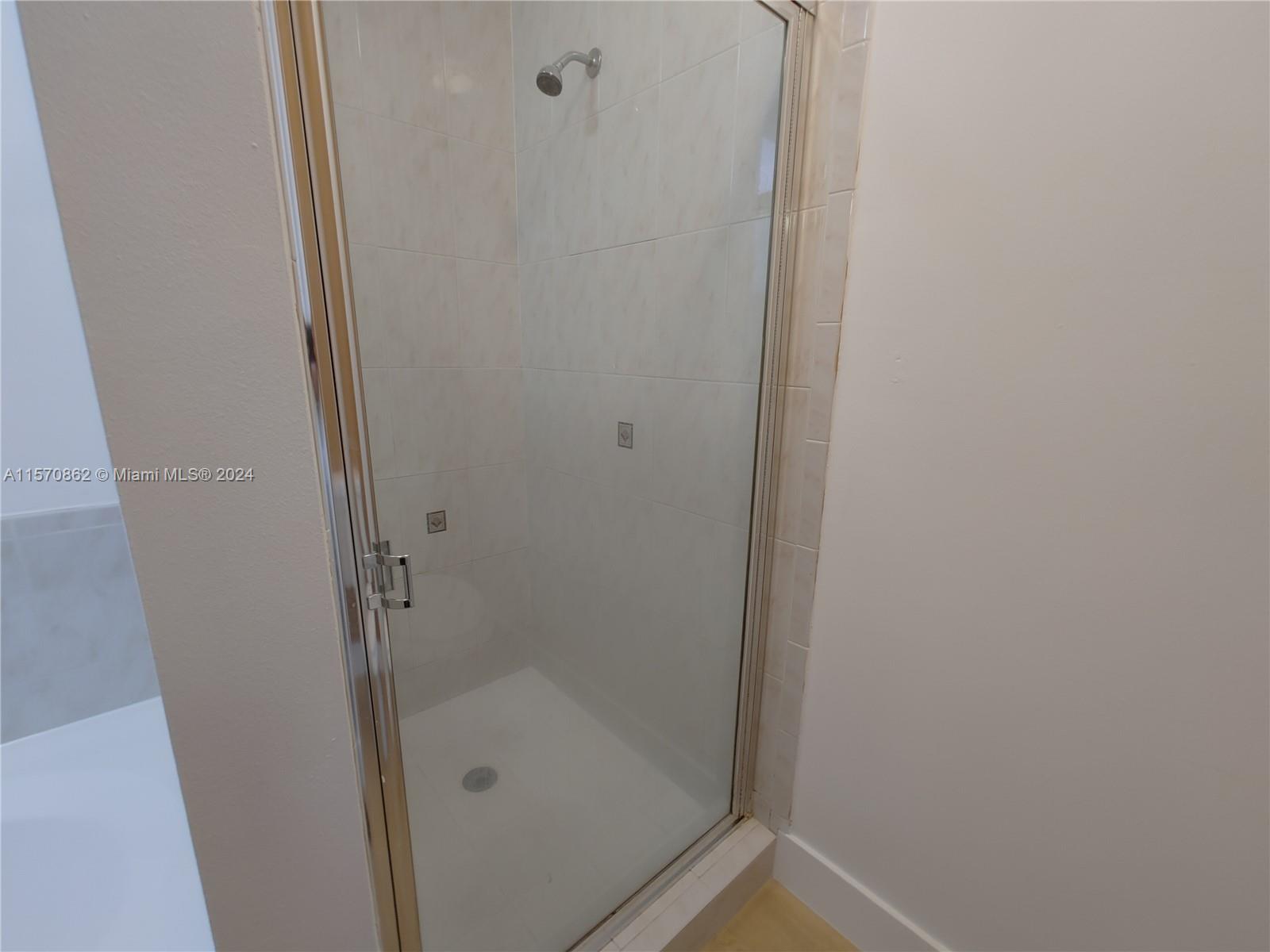 15353 SW 31 TE 15353, Miami, Florida 33185, 3 Bedrooms Bedrooms, ,2 BathroomsBathrooms,Residentiallease,For Rent,15353 SW 31 TE 15353,A11570862