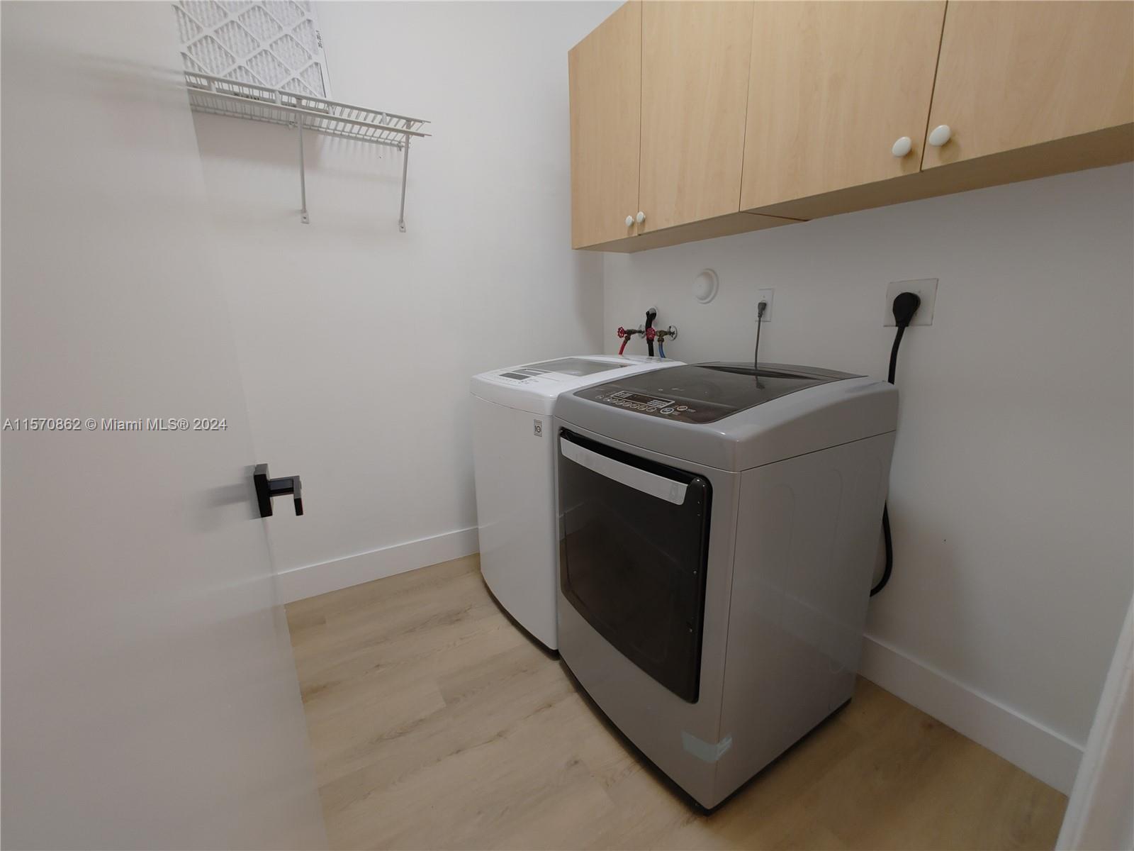 15353 SW 31 TE 15353, Miami, Florida 33185, 3 Bedrooms Bedrooms, ,2 BathroomsBathrooms,Residentiallease,For Rent,15353 SW 31 TE 15353,A11570862