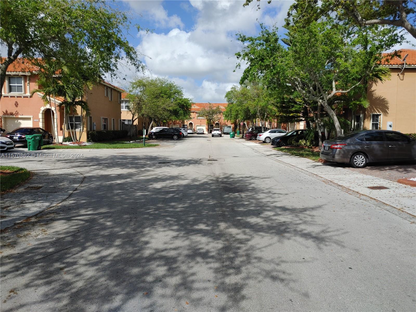 15353 SW 31 TE 15353, Miami, Florida 33185, 3 Bedrooms Bedrooms, ,2 BathroomsBathrooms,Residentiallease,For Rent,15353 SW 31 TE 15353,A11570862