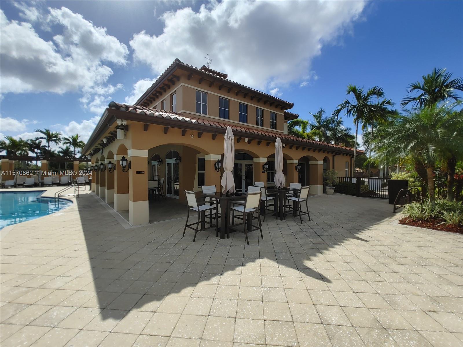 15353 SW 31 TE 15353, Miami, Florida 33185, 3 Bedrooms Bedrooms, ,2 BathroomsBathrooms,Residentiallease,For Rent,15353 SW 31 TE 15353,A11570862