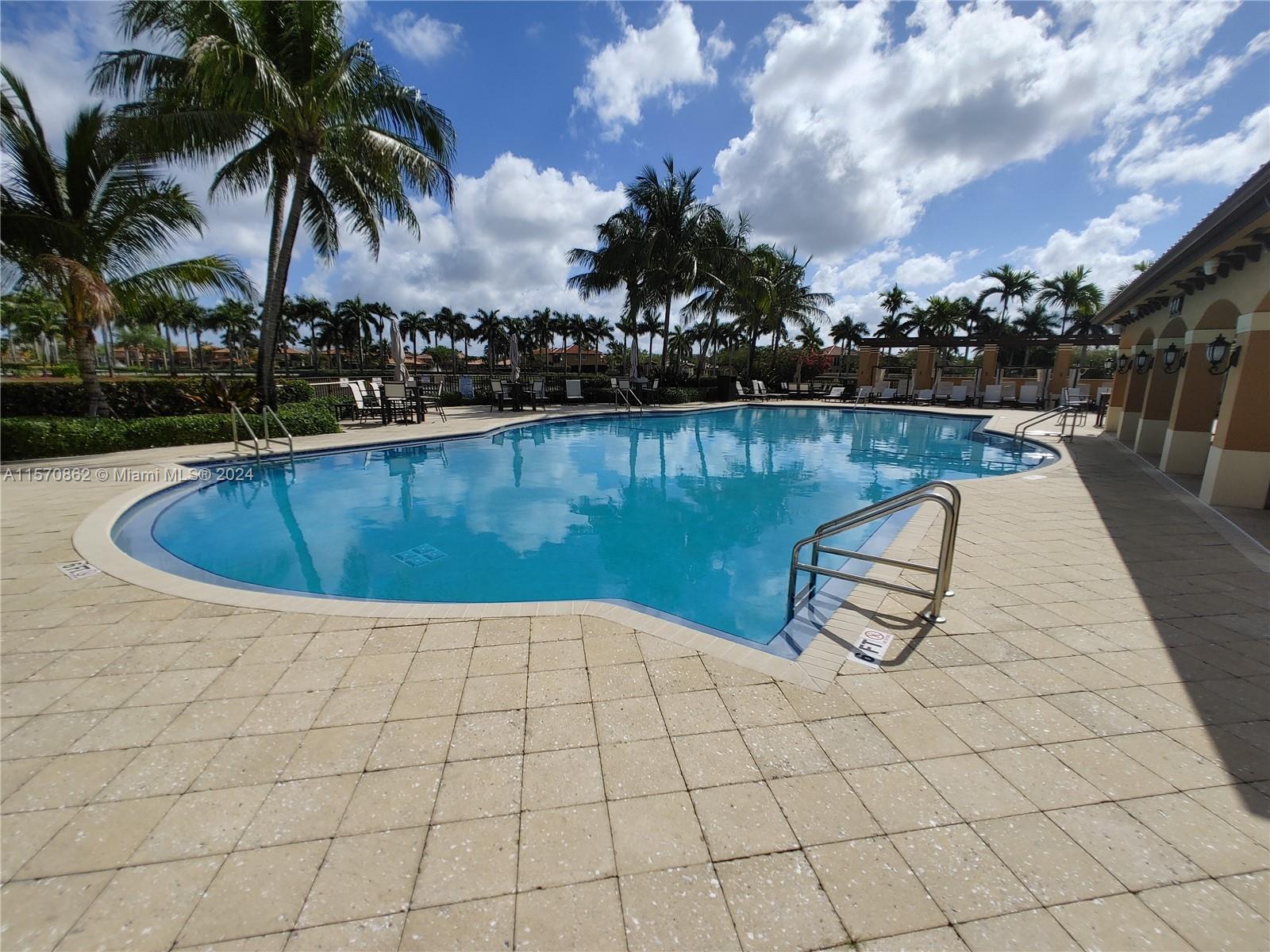 15353 SW 31 TE 15353, Miami, Florida 33185, 3 Bedrooms Bedrooms, ,2 BathroomsBathrooms,Residentiallease,For Rent,15353 SW 31 TE 15353,A11570862