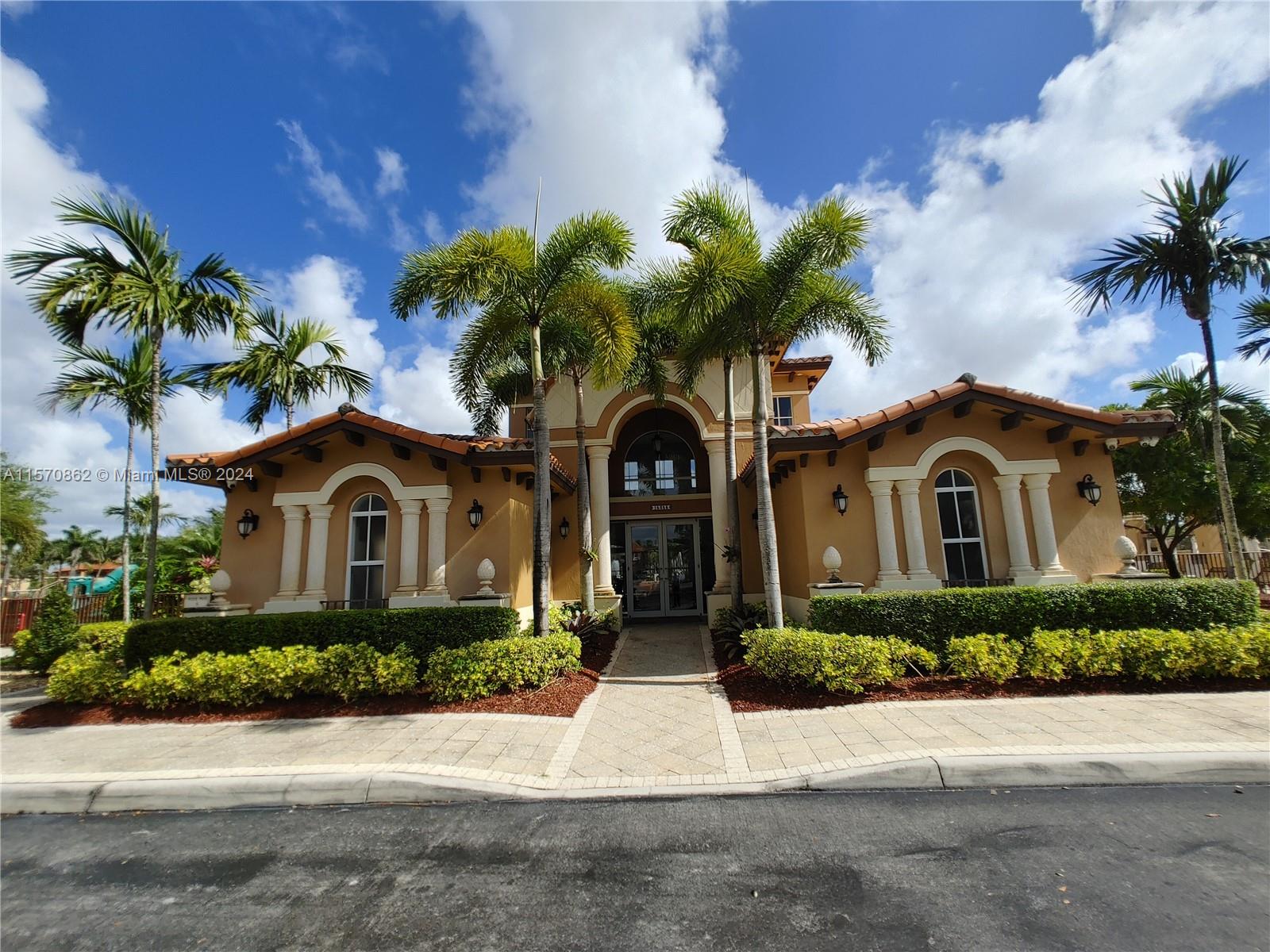 15353 SW 31 TE 15353, Miami, Florida 33185, 3 Bedrooms Bedrooms, ,2 BathroomsBathrooms,Residentiallease,For Rent,15353 SW 31 TE 15353,A11570862