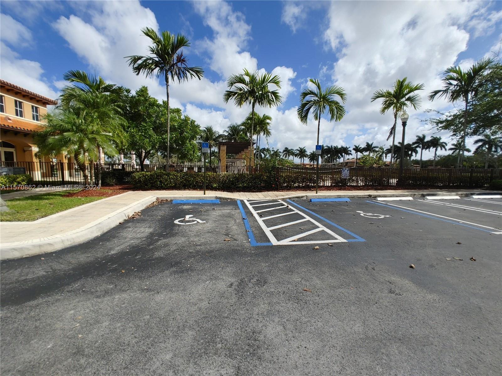 15353 SW 31 TE 15353, Miami, Florida 33185, 3 Bedrooms Bedrooms, ,2 BathroomsBathrooms,Residentiallease,For Rent,15353 SW 31 TE 15353,A11570862