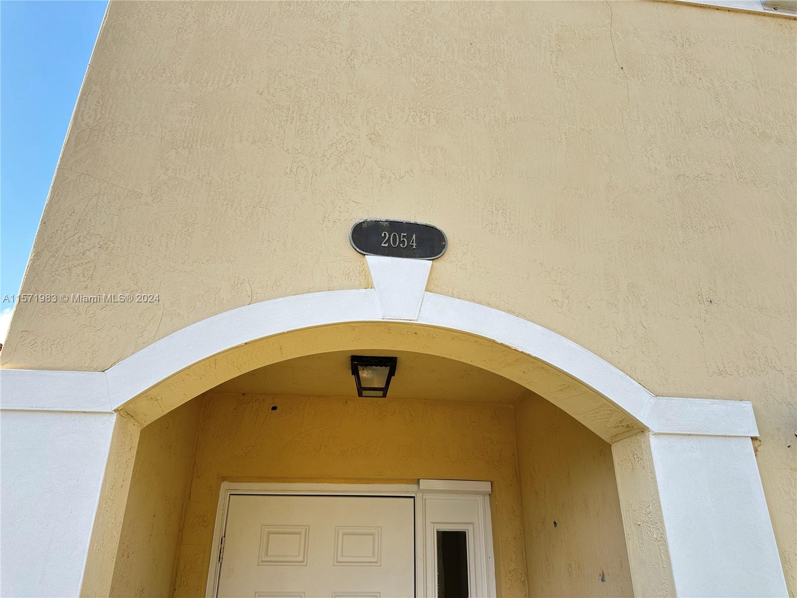 2054 NE 167th St 3-122, North Miami Beach, Florida 33162, 3 Bedrooms Bedrooms, ,2 BathroomsBathrooms,Residentiallease,For Rent,2054 NE 167th St 3-122,A11571983