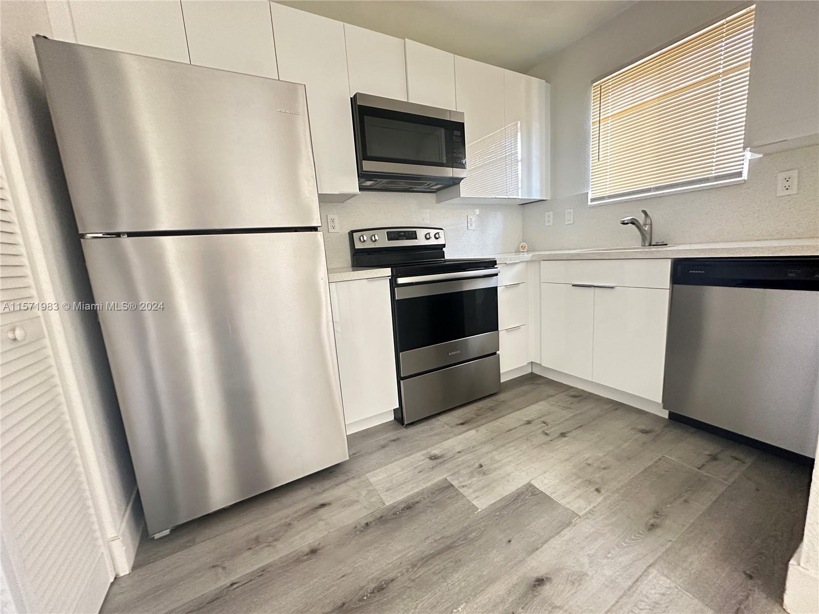 2054 NE 167th St 3-122, North Miami Beach, Florida 33162, 3 Bedrooms Bedrooms, ,2 BathroomsBathrooms,Residentiallease,For Rent,2054 NE 167th St 3-122,A11571983
