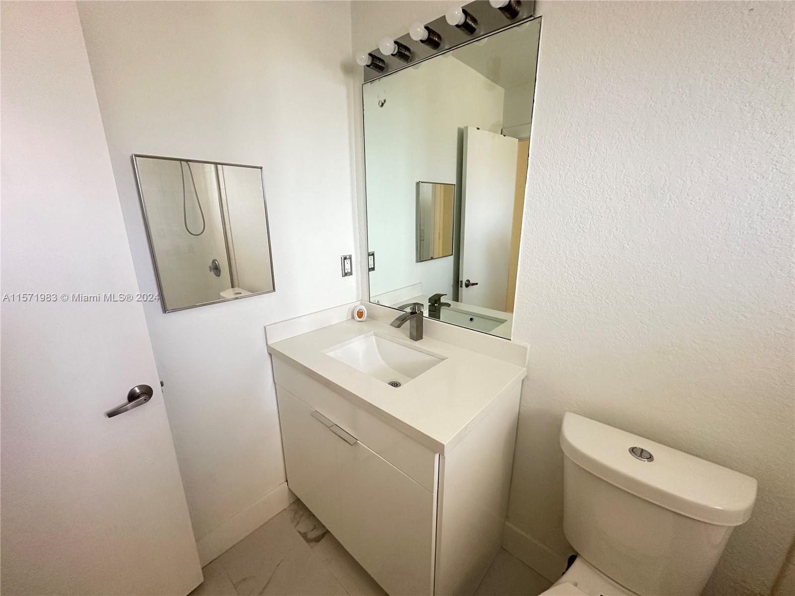 2054 NE 167th St 3-122, North Miami Beach, Florida 33162, 3 Bedrooms Bedrooms, ,2 BathroomsBathrooms,Residentiallease,For Rent,2054 NE 167th St 3-122,A11571983