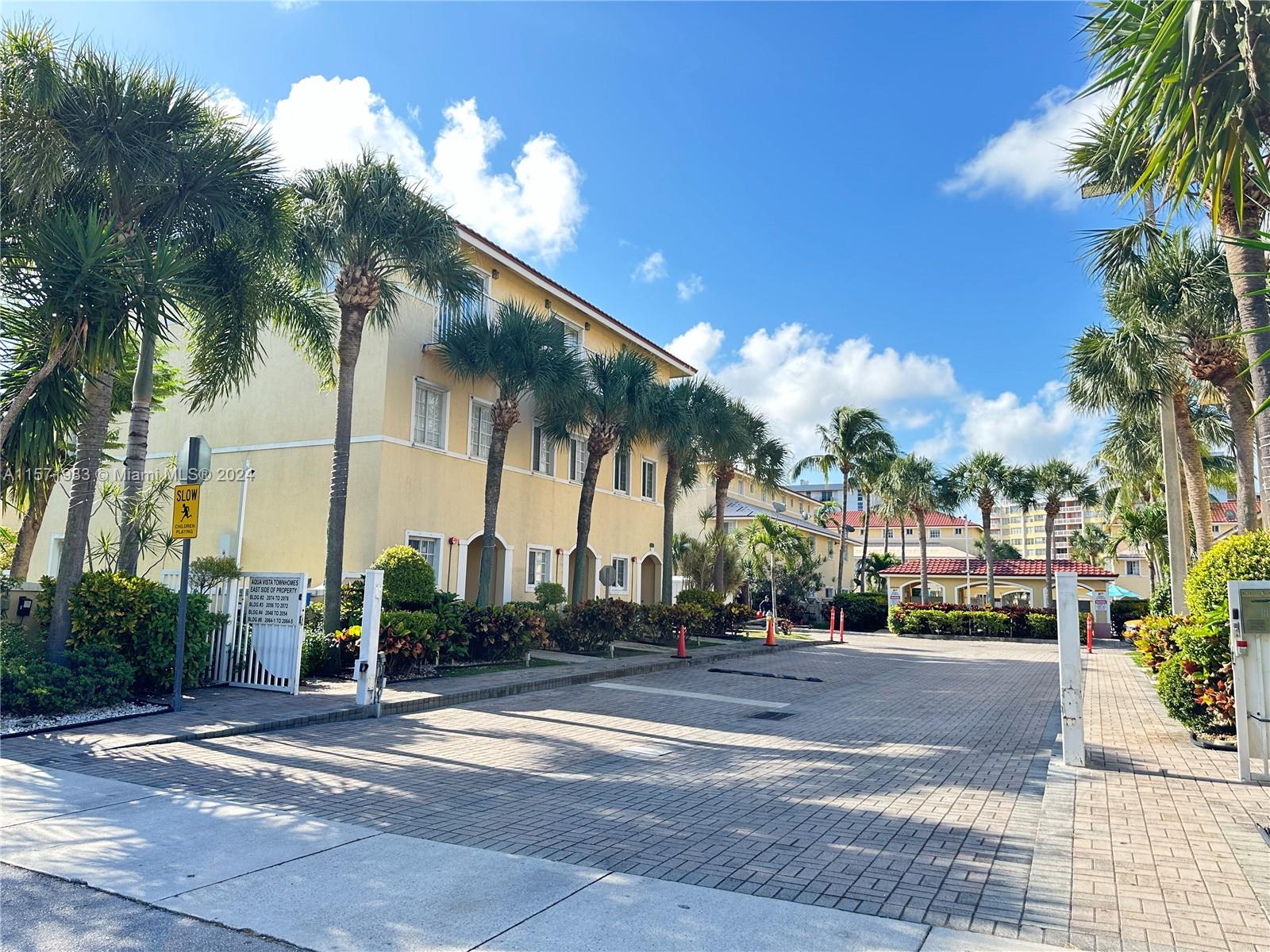 2054 NE 167th St 3-122, North Miami Beach, Florida 33162, 3 Bedrooms Bedrooms, ,2 BathroomsBathrooms,Residentiallease,For Rent,2054 NE 167th St 3-122,A11571983