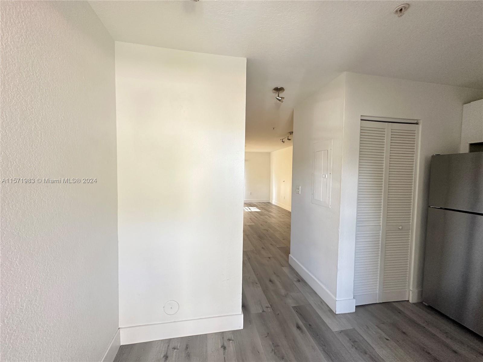 2054 NE 167th St 3-122, North Miami Beach, Florida 33162, 3 Bedrooms Bedrooms, ,2 BathroomsBathrooms,Residentiallease,For Rent,2054 NE 167th St 3-122,A11571983