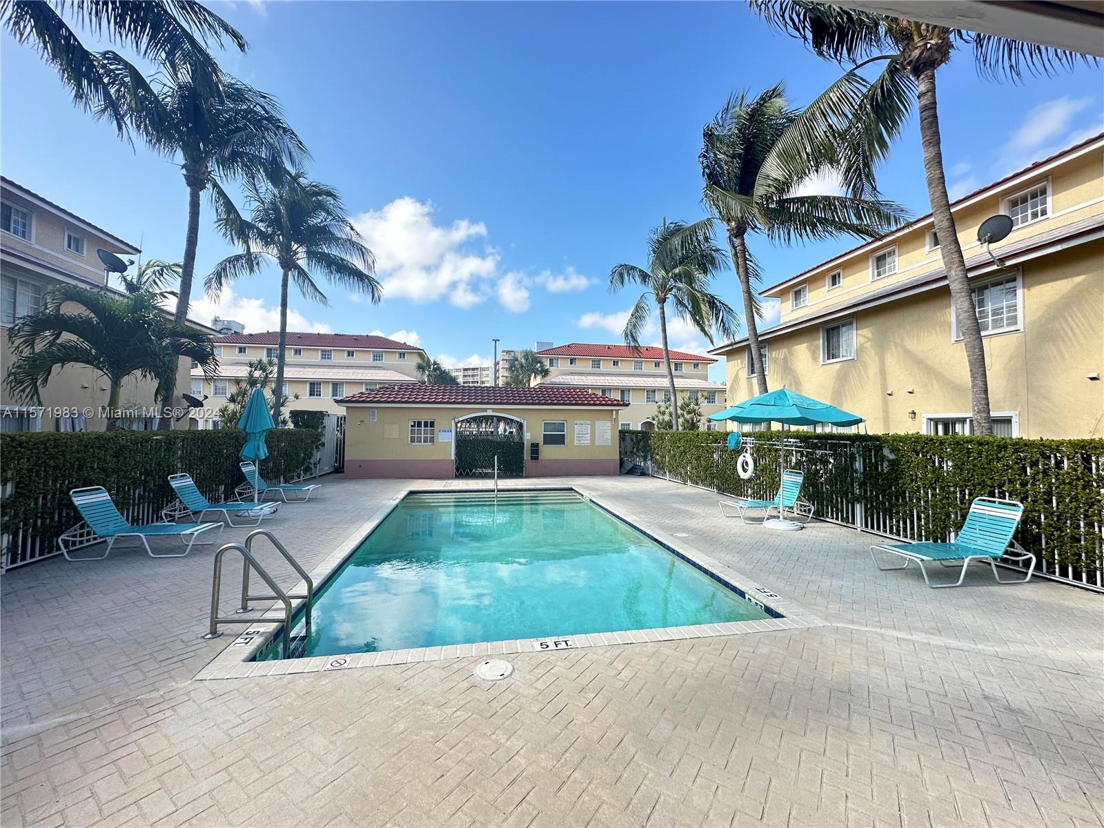 2054 NE 167th St 3-122, North Miami Beach, Florida 33162, 3 Bedrooms Bedrooms, ,2 BathroomsBathrooms,Residentiallease,For Rent,2054 NE 167th St 3-122,A11571983