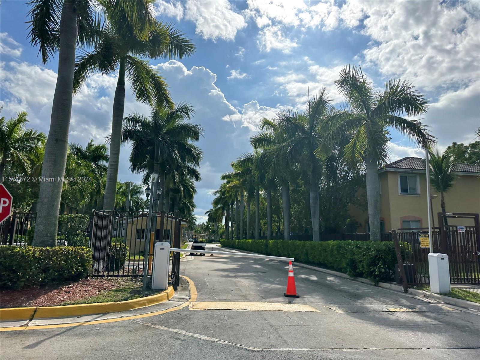 Homestead, Florida 33035, 2 Bedrooms Bedrooms, ,2 BathroomsBathrooms,Residentiallease,For Rent,11571872