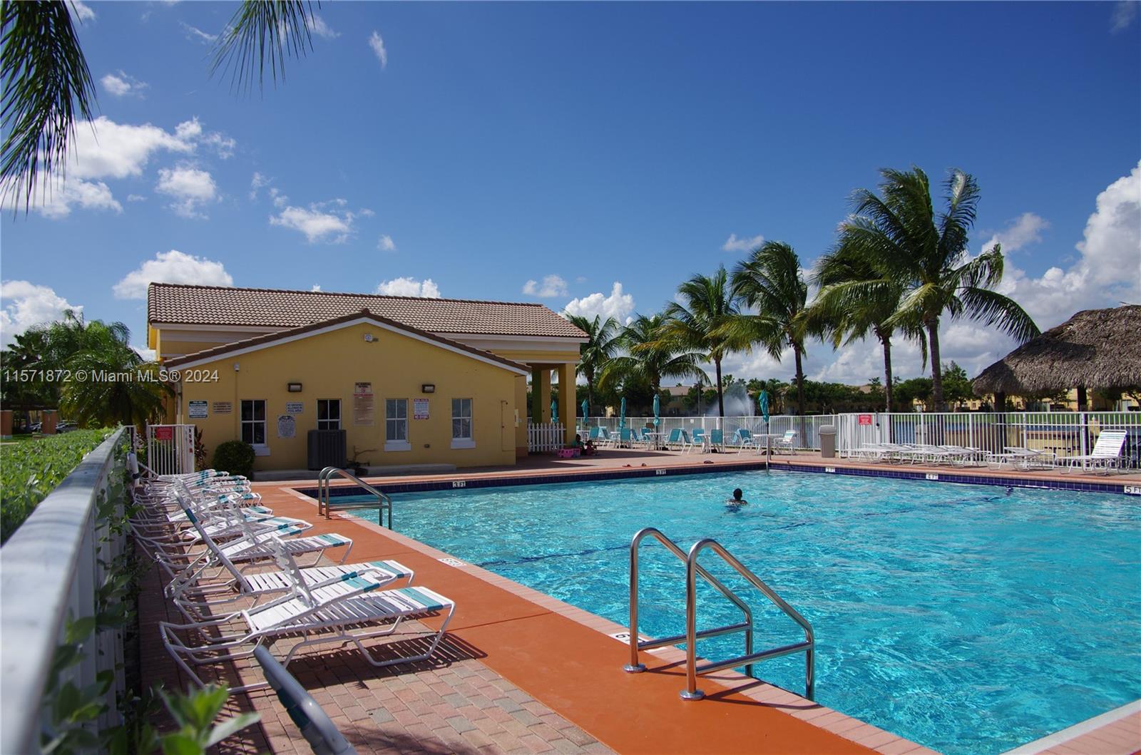 Homestead, Florida 33035, 2 Bedrooms Bedrooms, ,2 BathroomsBathrooms,Residentiallease,For Rent,11571872