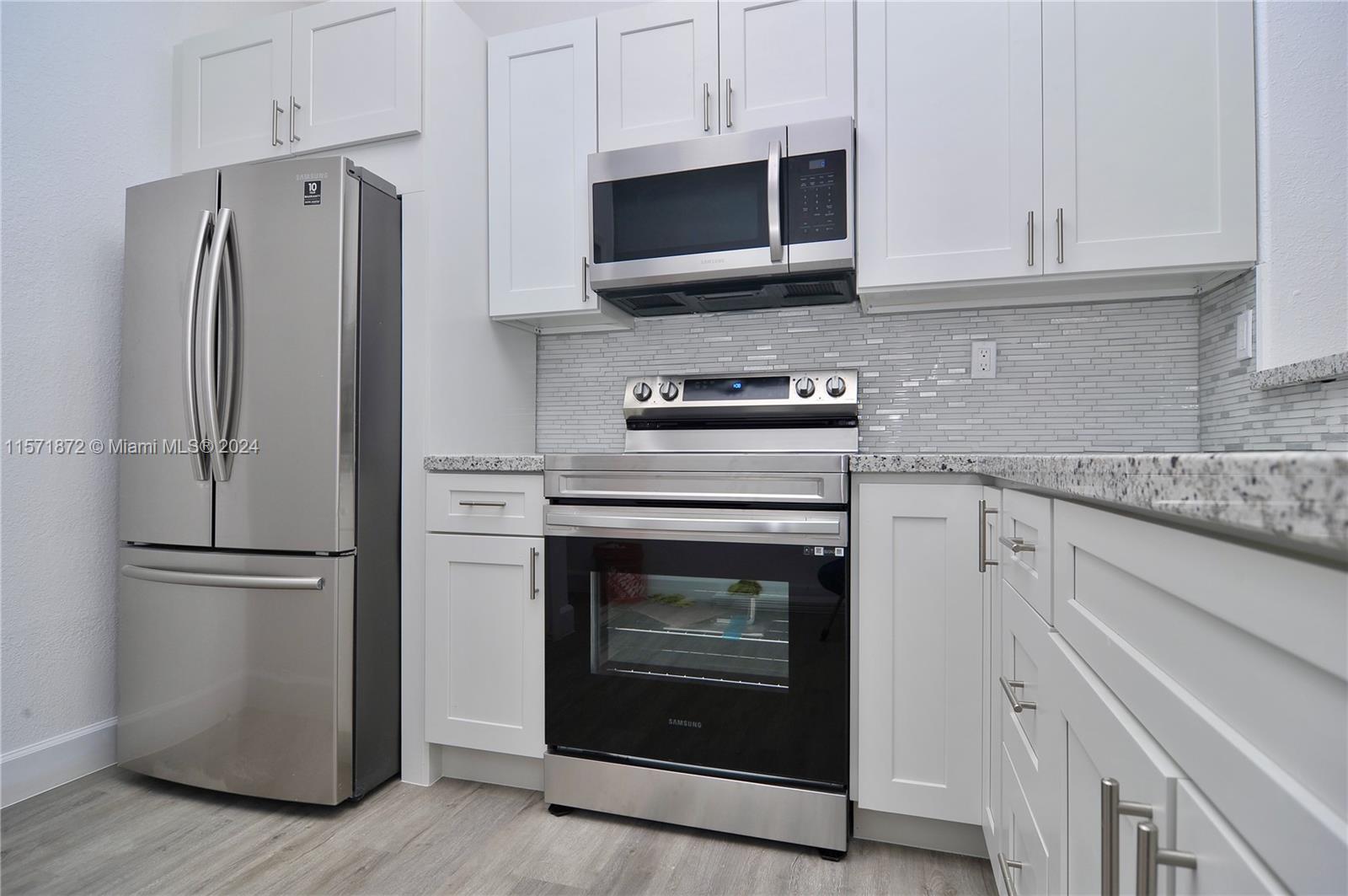 Homestead, Florida 33035, 2 Bedrooms Bedrooms, ,2 BathroomsBathrooms,Residentiallease,For Rent,11571872