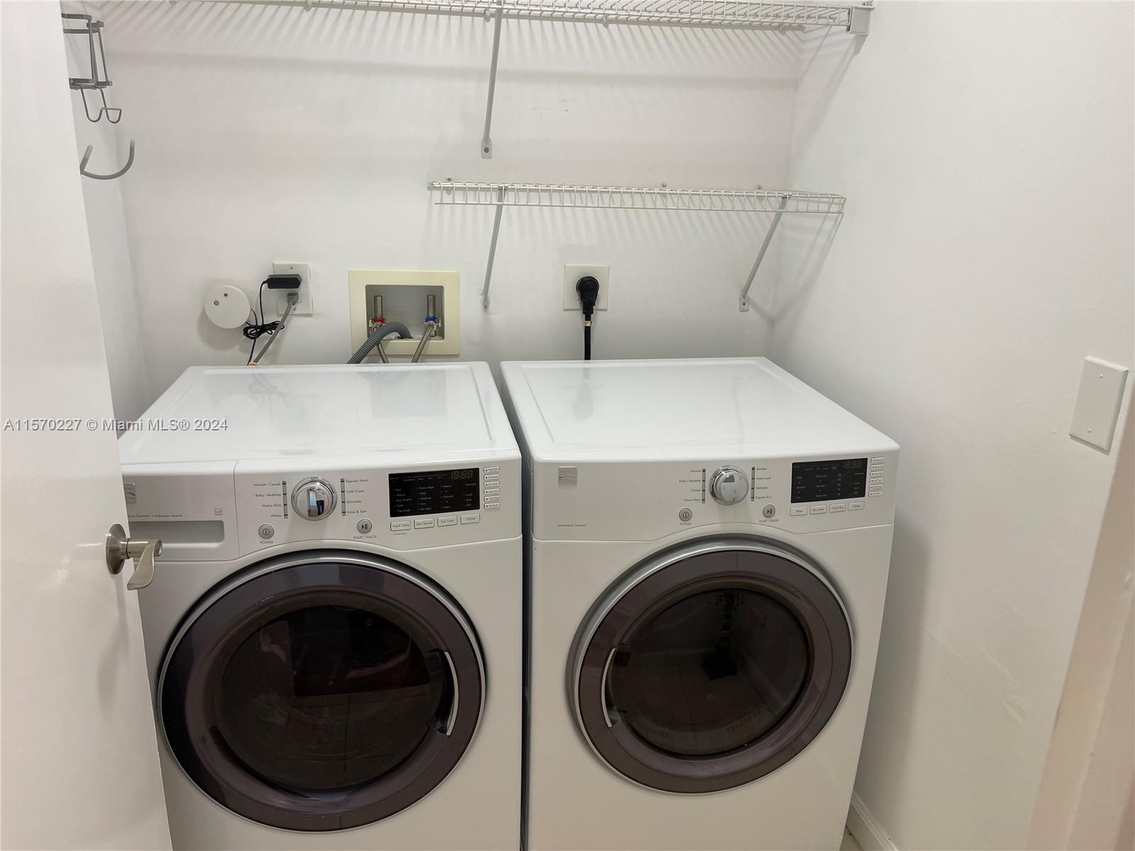 3340 NE 190th St 603, Aventura, Florida 33180, 2 Bedrooms Bedrooms, ,2 BathroomsBathrooms,Residential,For Sale,3340 NE 190th St 603,A11570227