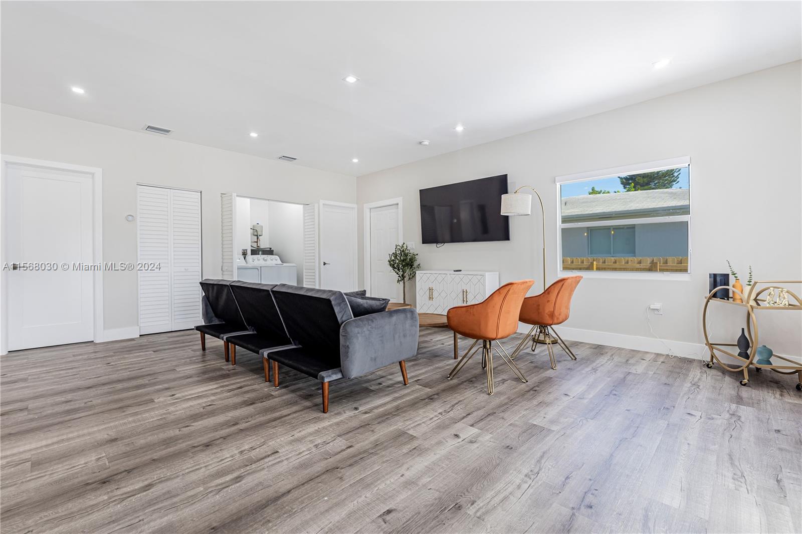 1725 SW 24th Ave 1, Miami, Florida 33145, 3 Bedrooms Bedrooms, ,2 BathroomsBathrooms,Residentiallease,For Rent,1725 SW 24th Ave 1,A11568030