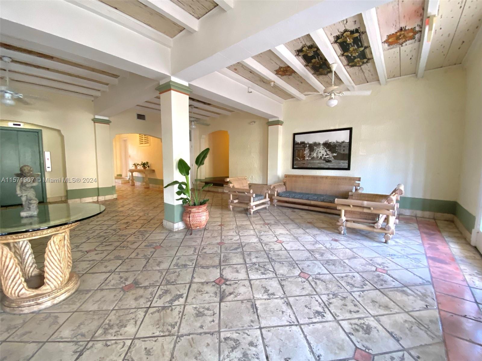 900 16th St 108, Miami Beach, Florida 33139, 2 Bedrooms Bedrooms, ,1 BathroomBathrooms,Residential,For Sale,900 16th St 108,A11571907