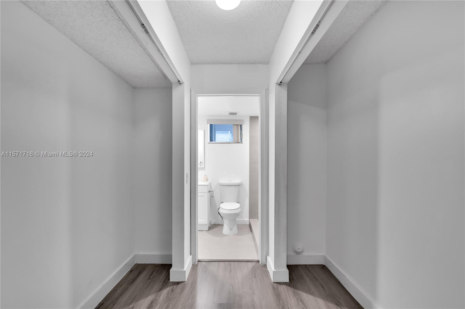 269 NW 7th St 121, Miami, Florida 33136, 2 Bedrooms Bedrooms, ,2 BathroomsBathrooms,Residentiallease,For Rent,269 NW 7th St 121,A11571716