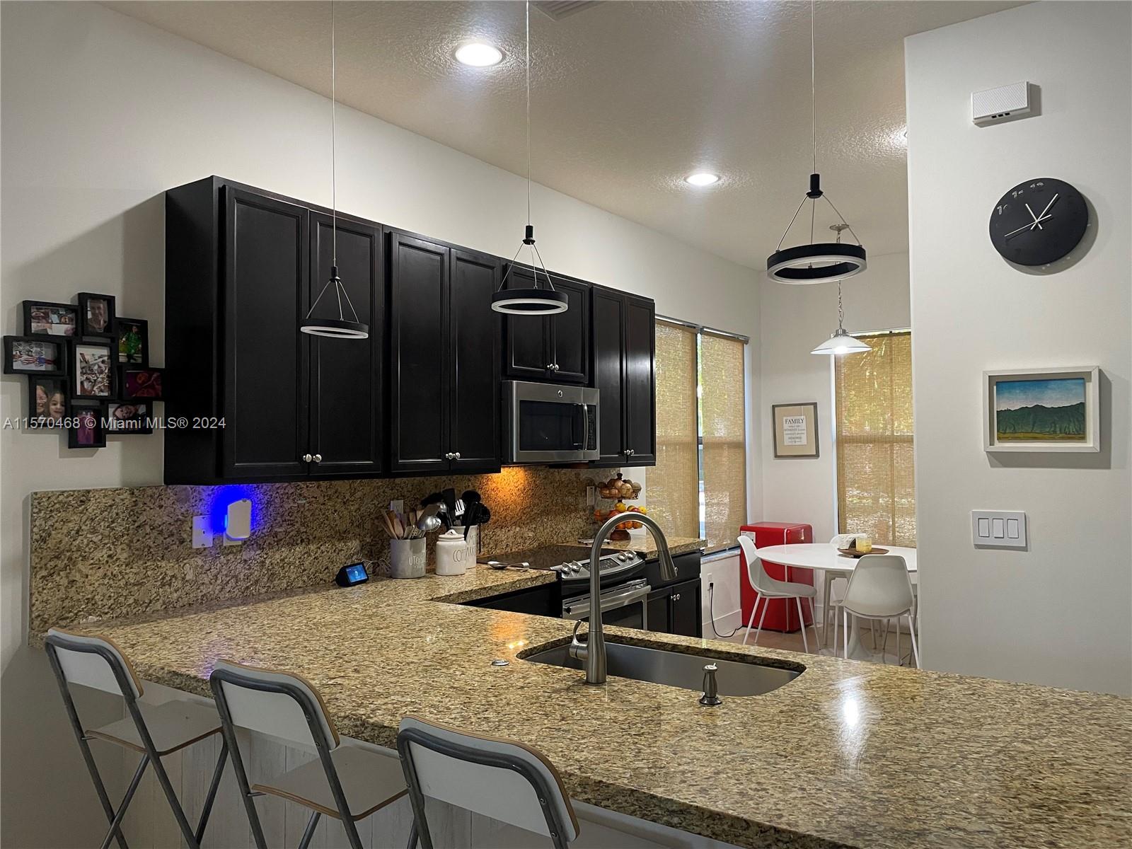 3359 W 97th Ter, Hialeah, Florida 33018, 4 Bedrooms Bedrooms, ,3 BathroomsBathrooms,Residential,For Sale,3359 W 97th Ter,A11570468