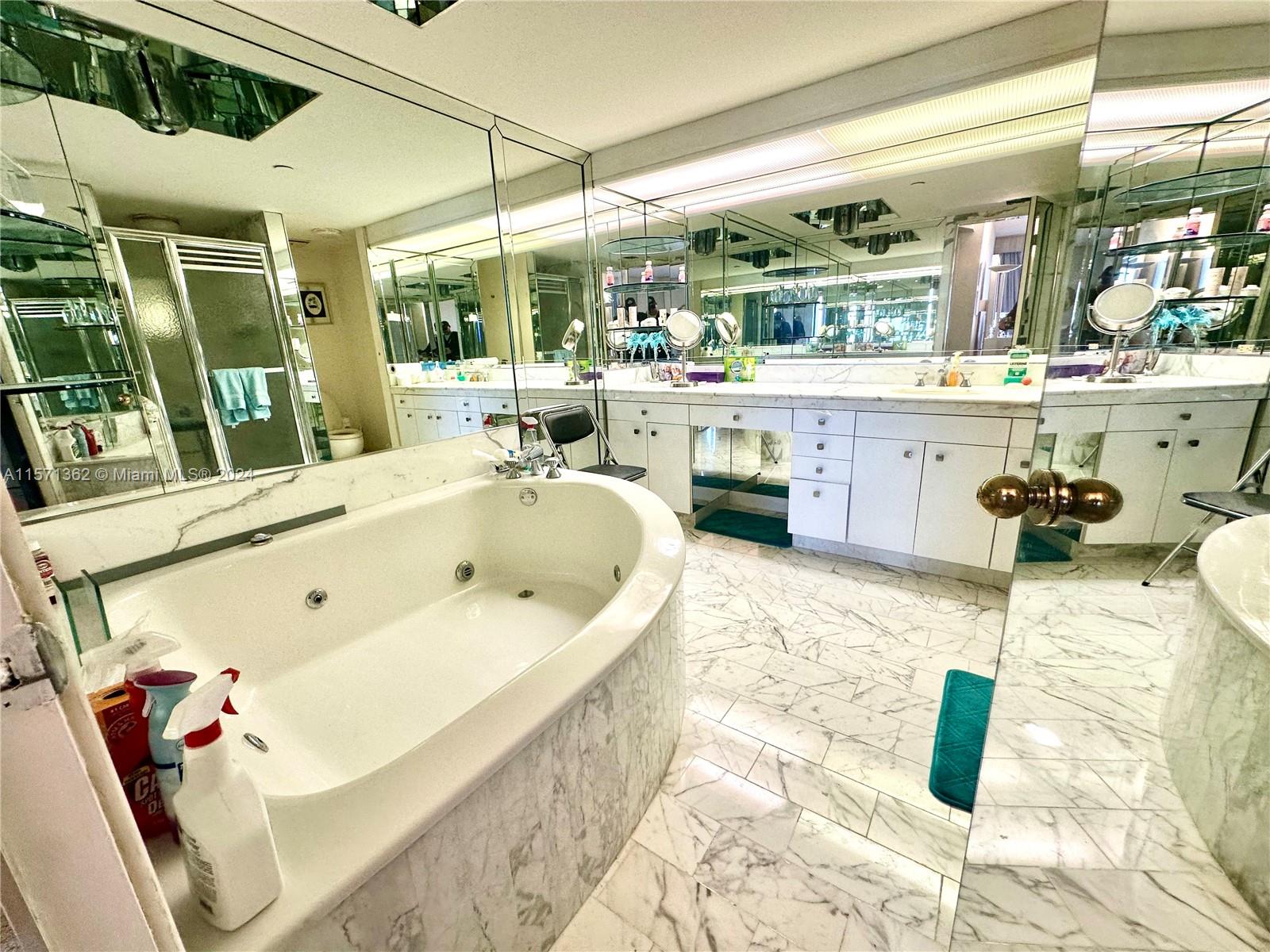 19355 Turnberry Way 5B, Aventura, Florida 33180, 2 Bedrooms Bedrooms, ,2 BathroomsBathrooms,Residential,For Sale,19355 Turnberry Way 5B,A11571362