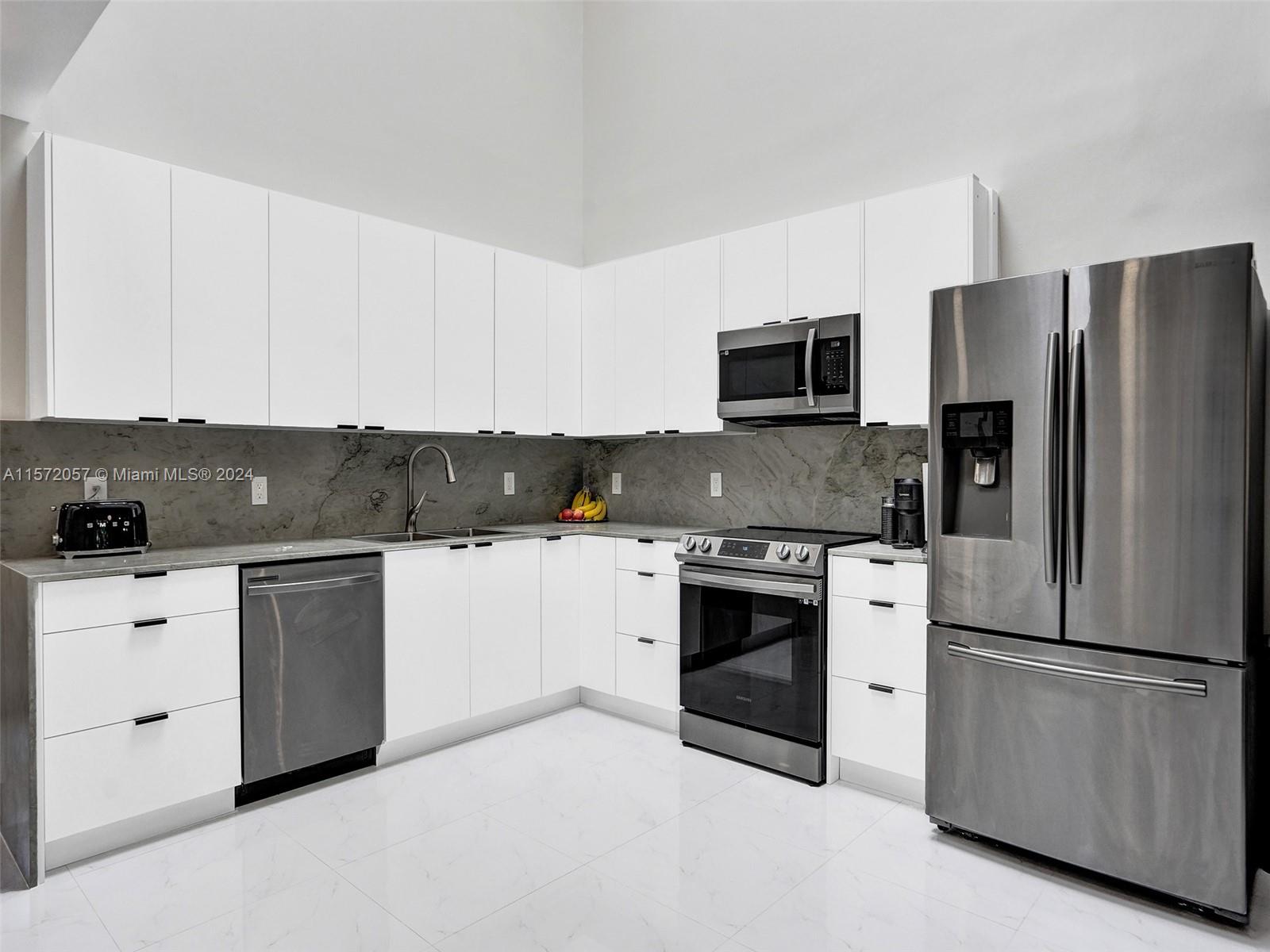 20212 NE 34th Ct 55-A, Aventura, Florida 33180, 3 Bedrooms Bedrooms, ,2 BathroomsBathrooms,Residential,For Sale,20212 NE 34th Ct 55-A,A11572057