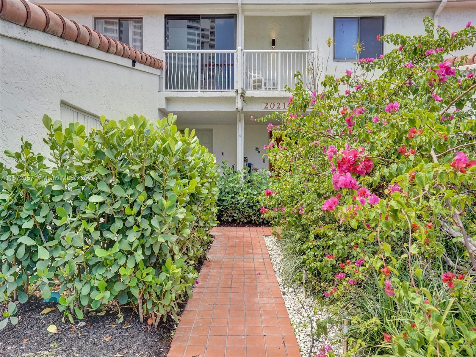 20212 NE 34th Ct 55-A, Aventura, Florida 33180, 3 Bedrooms Bedrooms, ,2 BathroomsBathrooms,Residential,For Sale,20212 NE 34th Ct 55-A,A11572057