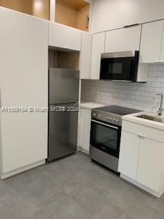 536 NW 42nd St 5, Miami, Florida 33127, 2 Bedrooms Bedrooms, ,1 BathroomBathrooms,Residentiallease,For Rent,536 NW 42nd St 5,A11569194