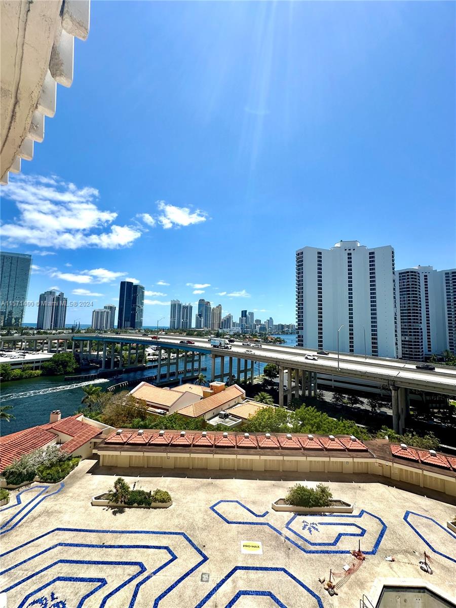 19355 Turnberry Way 8G, Aventura, Florida 33180, 2 Bedrooms Bedrooms, ,2 BathroomsBathrooms,Residentiallease,For Rent,19355 Turnberry Way 8G,A11571400