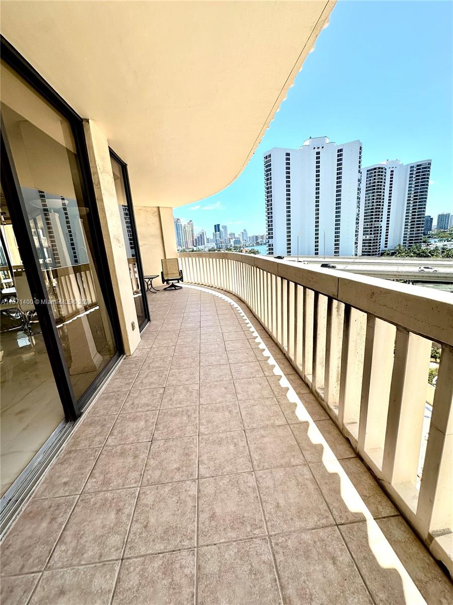 19355 Turnberry Way 8G, Aventura, Florida 33180, 2 Bedrooms Bedrooms, ,2 BathroomsBathrooms,Residentiallease,For Rent,19355 Turnberry Way 8G,A11571400