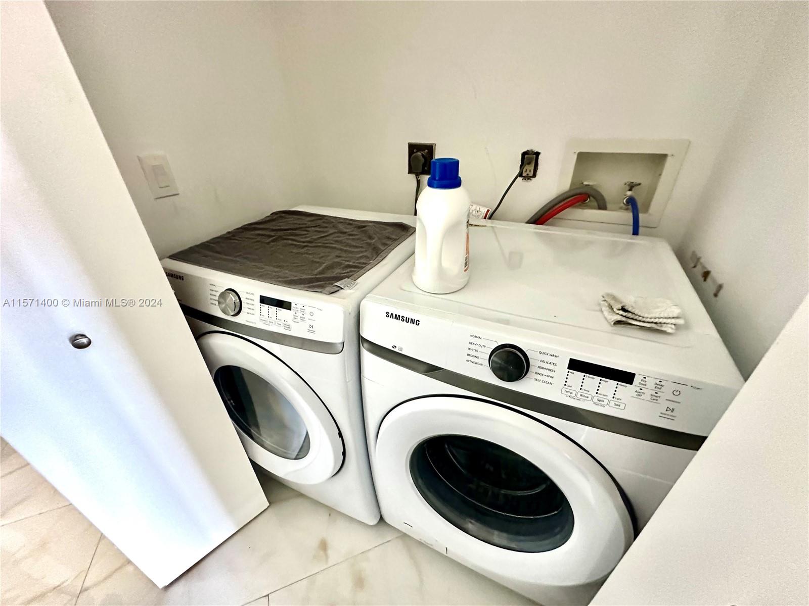 19355 Turnberry Way 8G, Aventura, Florida 33180, 2 Bedrooms Bedrooms, ,2 BathroomsBathrooms,Residentiallease,For Rent,19355 Turnberry Way 8G,A11571400