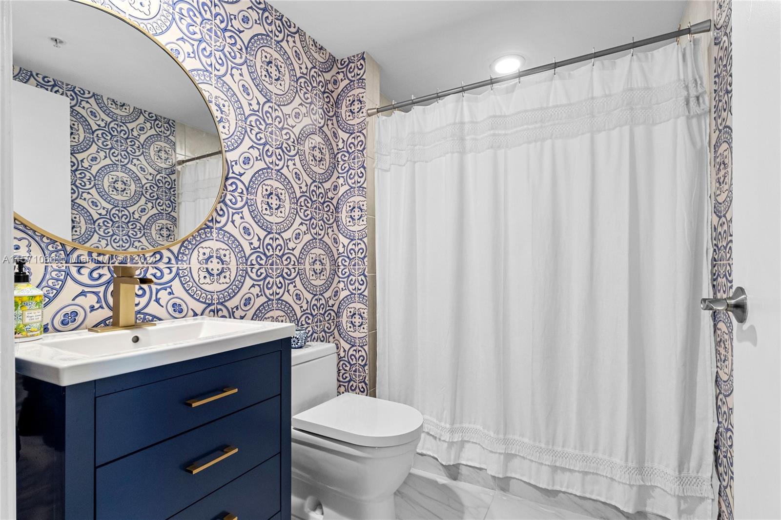 Guest Bath 3