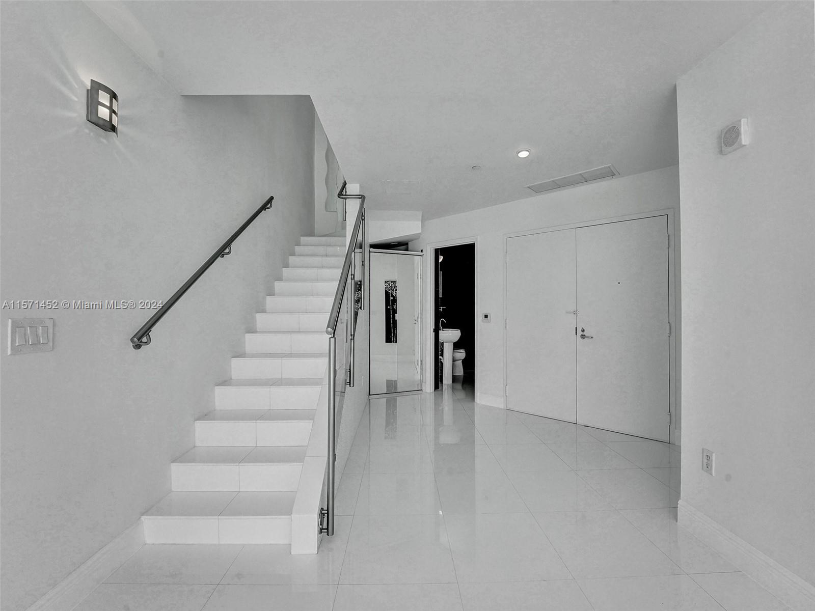 3131 NE 188th St 2-1209, Aventura, Florida 33180, 2 Bedrooms Bedrooms, ,2 BathroomsBathrooms,Residential,For Sale,3131 NE 188th St 2-1209,A11571452