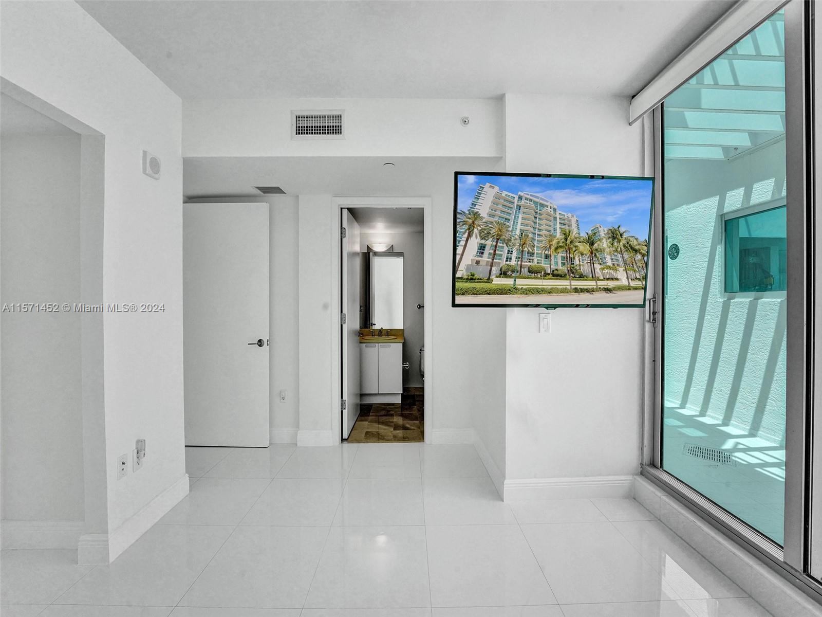 3131 NE 188th St 2-1209, Aventura, Florida 33180, 2 Bedrooms Bedrooms, ,2 BathroomsBathrooms,Residential,For Sale,3131 NE 188th St 2-1209,A11571452