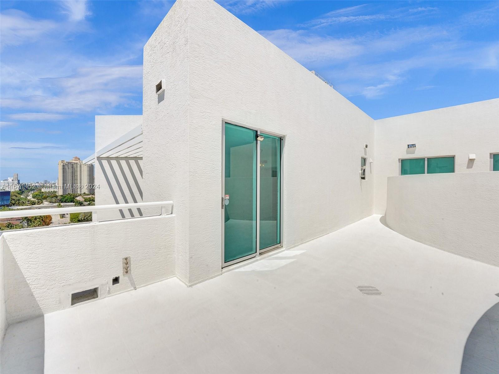 3131 NE 188th St 2-1209, Aventura, Florida 33180, 2 Bedrooms Bedrooms, ,2 BathroomsBathrooms,Residential,For Sale,3131 NE 188th St 2-1209,A11571452