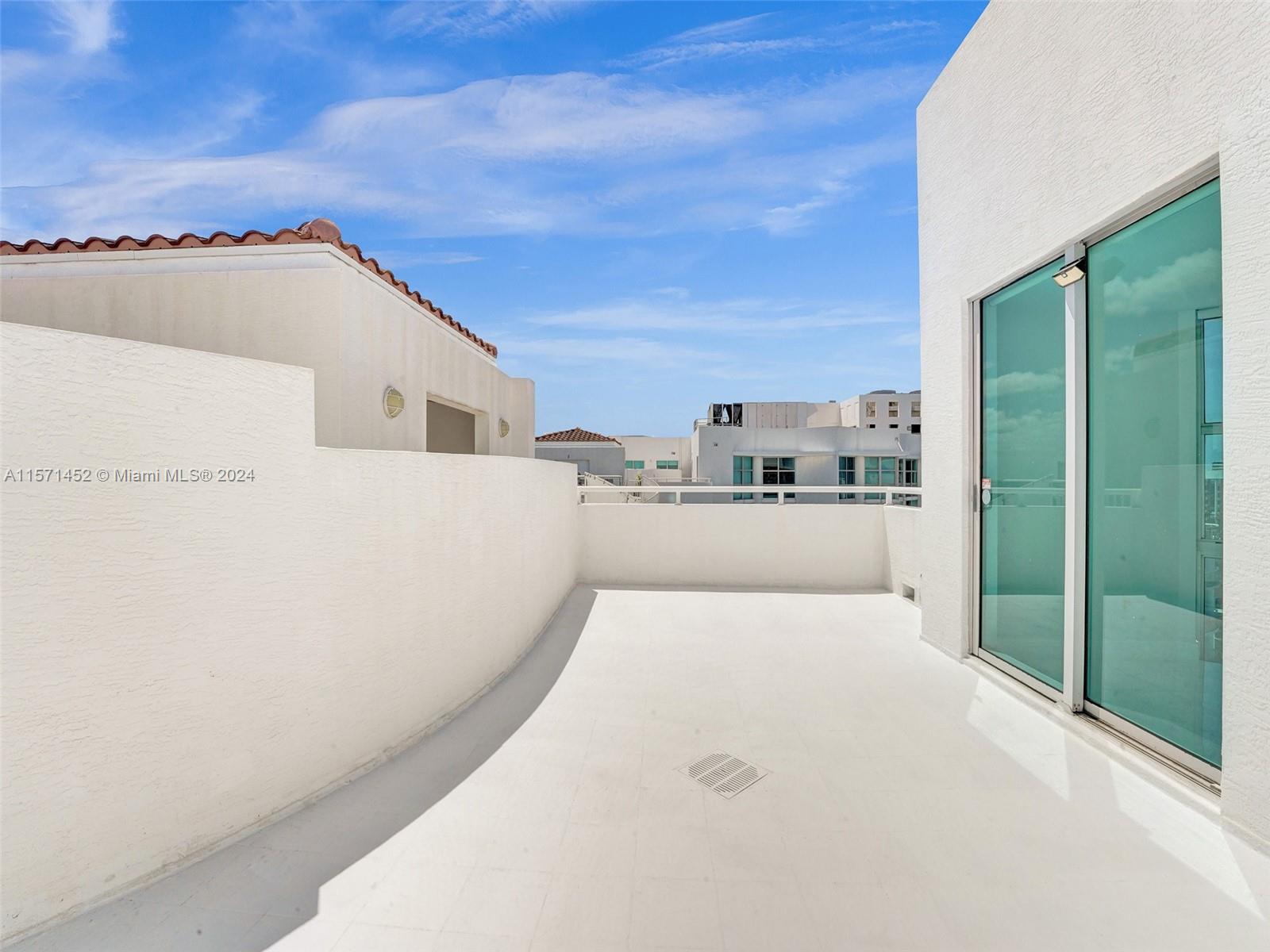 3131 NE 188th St 2-1209, Aventura, Florida 33180, 2 Bedrooms Bedrooms, ,2 BathroomsBathrooms,Residential,For Sale,3131 NE 188th St 2-1209,A11571452