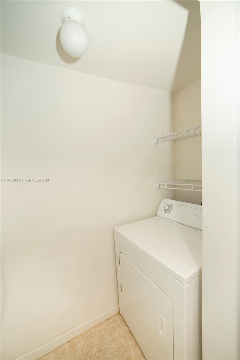 17145 N Bay Rd 4410, Sunny Isles Beach, Florida 33160, 2 Bedrooms Bedrooms, ,2 BathroomsBathrooms,Residentiallease,For Rent,17145 N Bay Rd 4410,A11570098