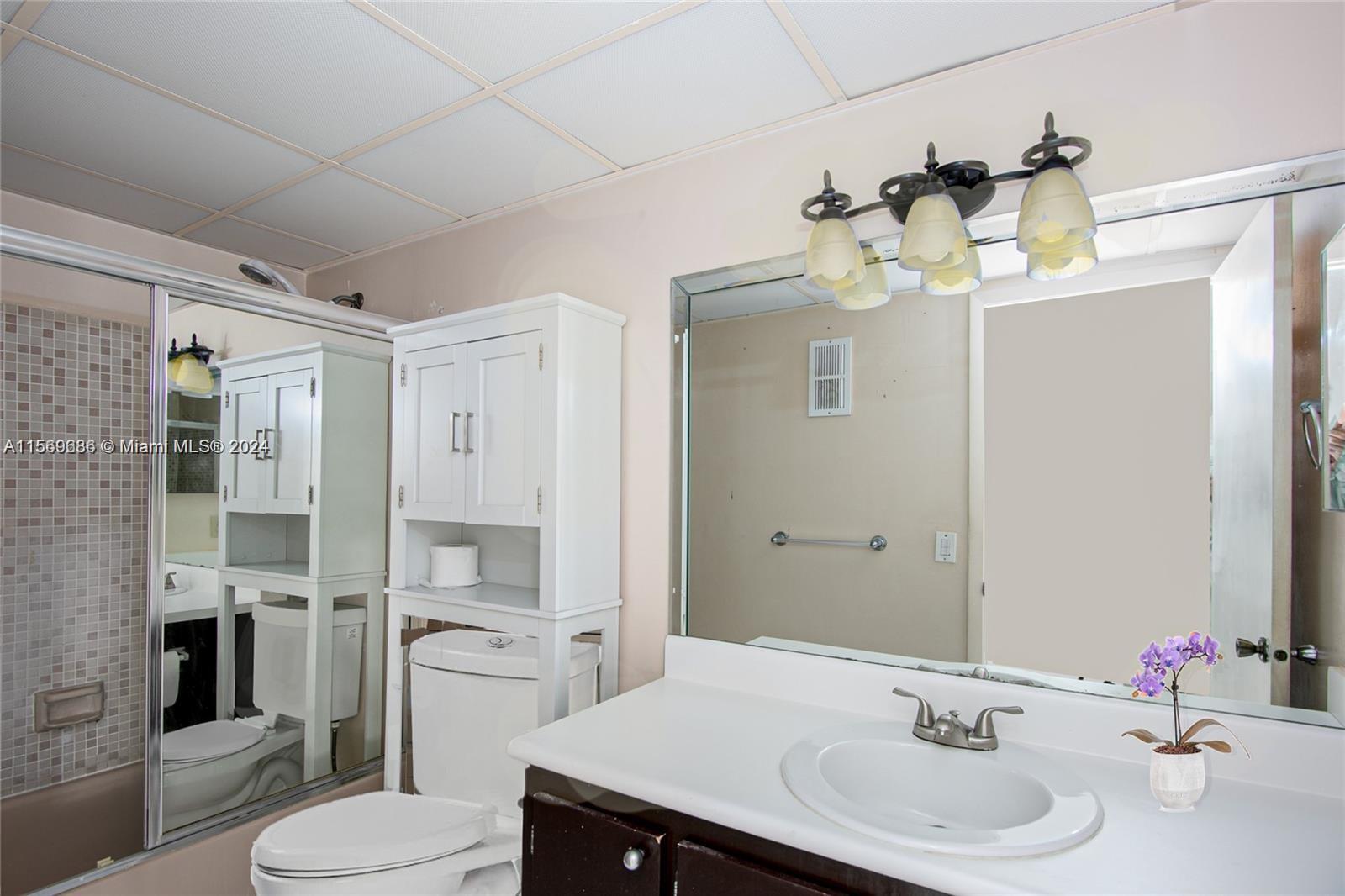 9626 W Mcnab Rd 206, Tamarac, Florida 33321, 2 Bedrooms Bedrooms, ,2 BathroomsBathrooms,Residentiallease,For Rent,9626 W Mcnab Rd 206,A11569686