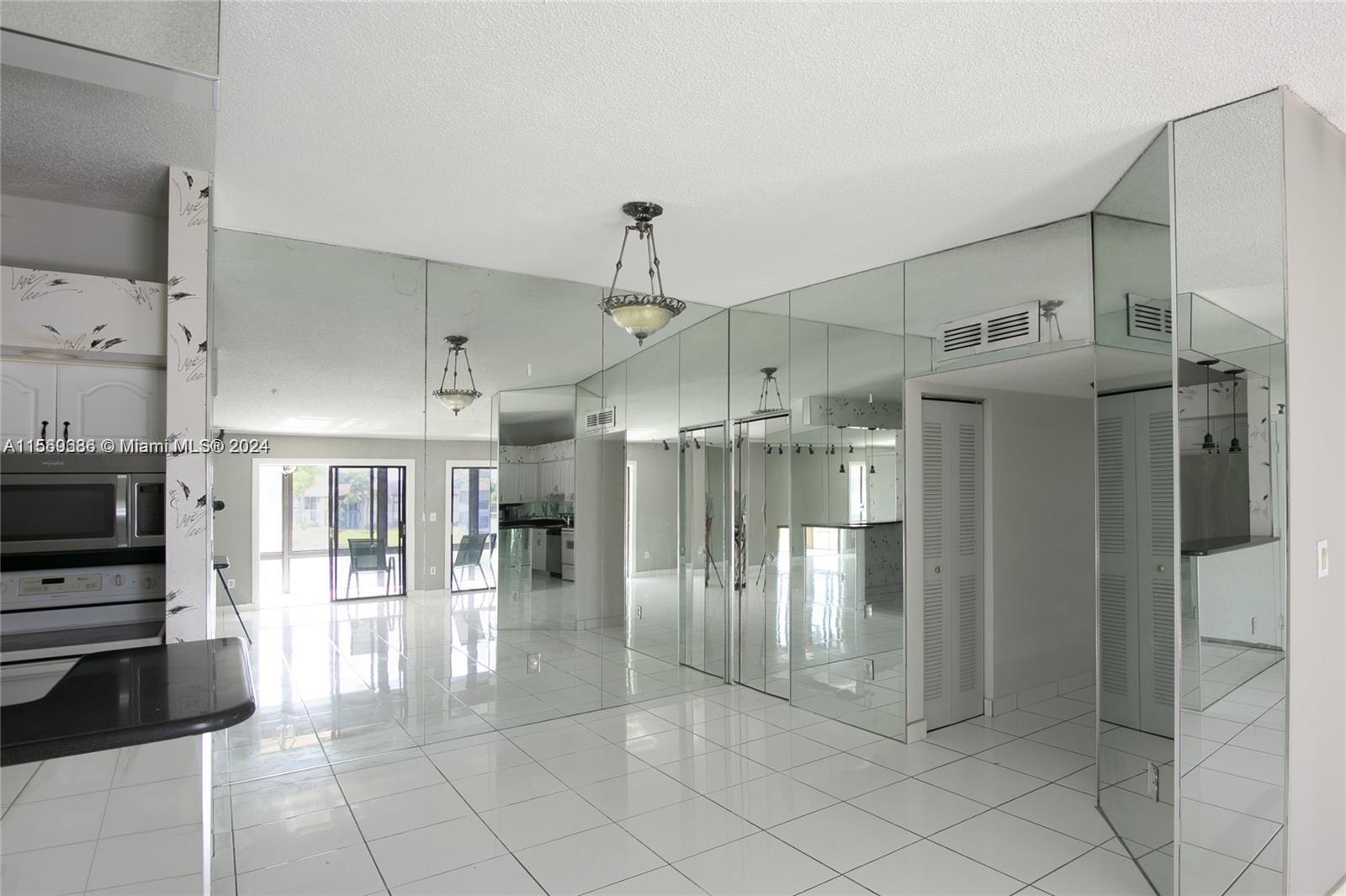 9626 W Mcnab Rd 206, Tamarac, Florida 33321, 2 Bedrooms Bedrooms, ,2 BathroomsBathrooms,Residentiallease,For Rent,9626 W Mcnab Rd 206,A11569686