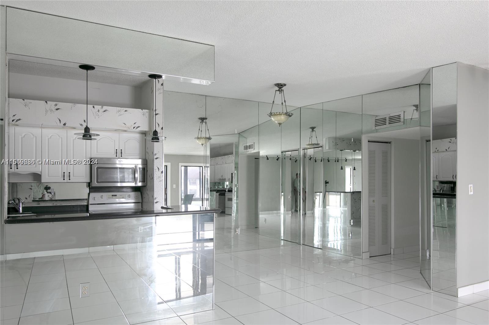 9626 W Mcnab Rd 206, Tamarac, Florida 33321, 2 Bedrooms Bedrooms, ,2 BathroomsBathrooms,Residentiallease,For Rent,9626 W Mcnab Rd 206,A11569686