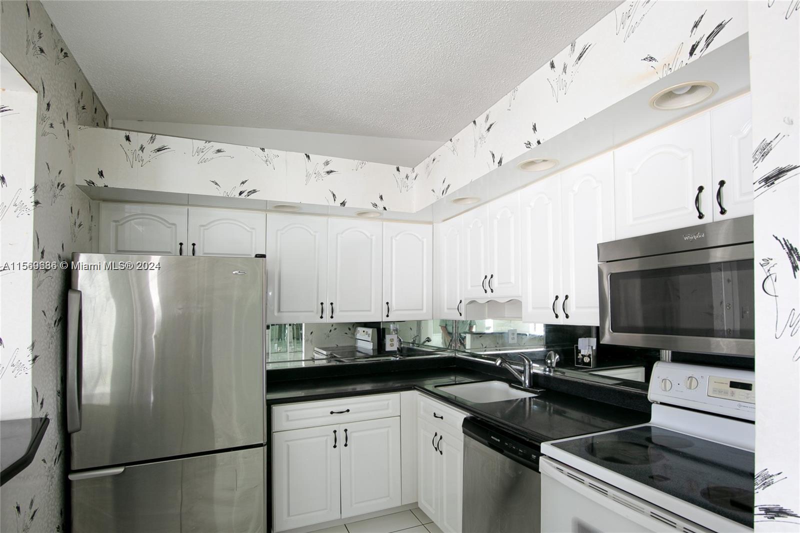 9626 W Mcnab Rd 206, Tamarac, Florida 33321, 2 Bedrooms Bedrooms, ,2 BathroomsBathrooms,Residentiallease,For Rent,9626 W Mcnab Rd 206,A11569686