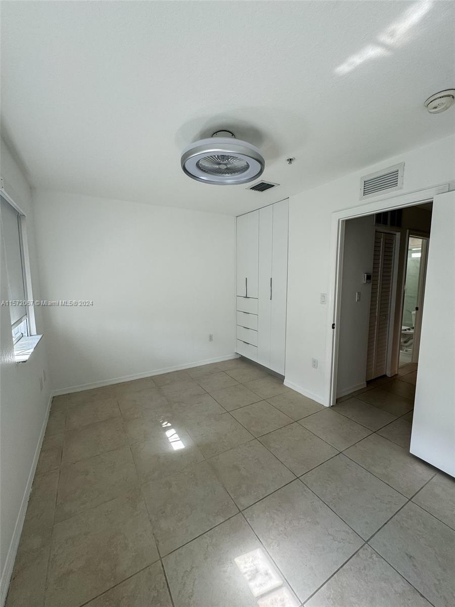 2014 NE 167th St 3-150, North Miami Beach, Florida 33162, 3 Bedrooms Bedrooms, ,2 BathroomsBathrooms,Residentiallease,For Rent,2014 NE 167th St 3-150,A11572067