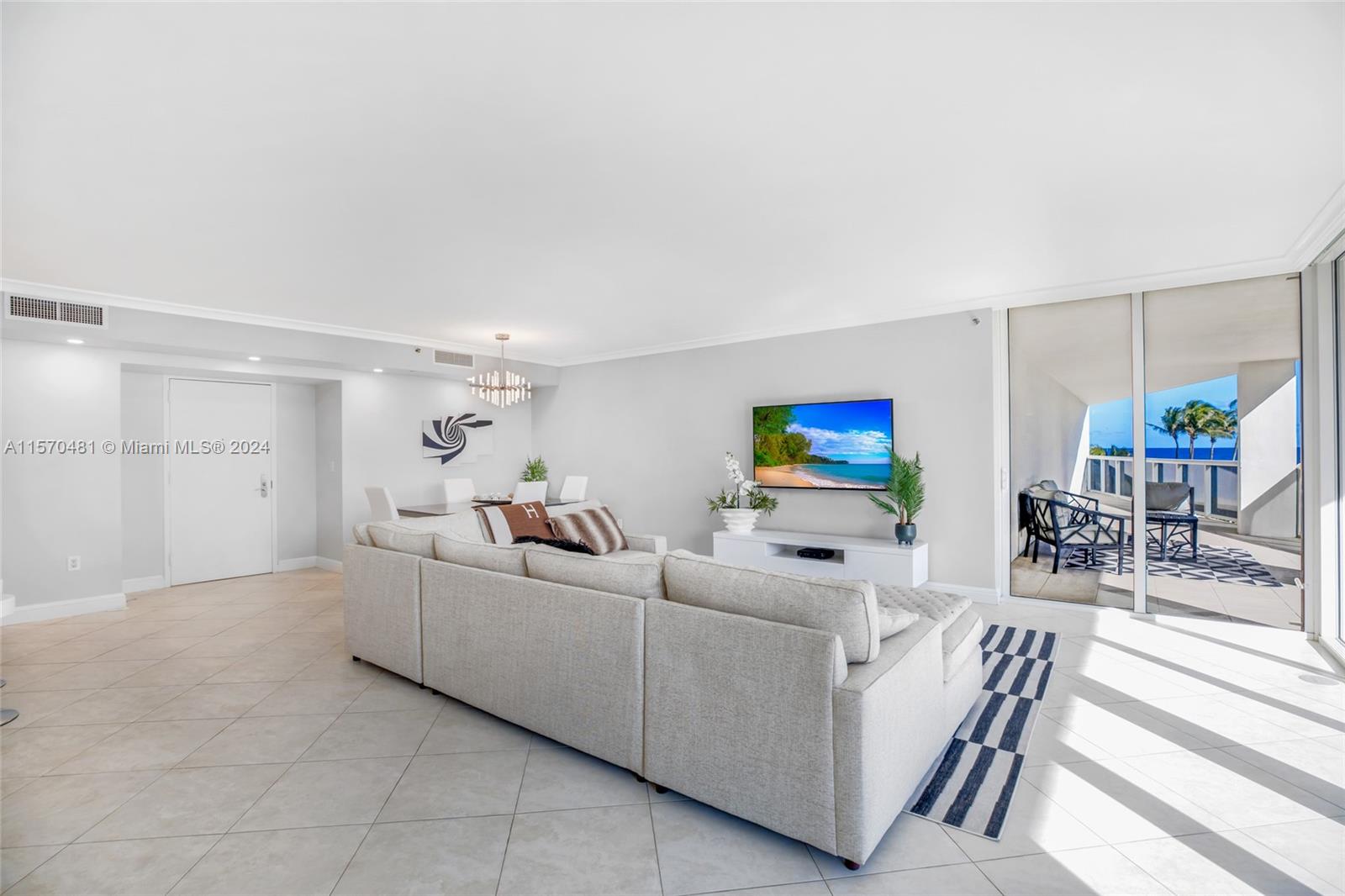 1850 S Ocean Dr 405, Hallandale Beach, Florida 33009, 2 Bedrooms Bedrooms, ,2 BathroomsBathrooms,Residential,For Sale,1850 S Ocean Dr 405,A11570481