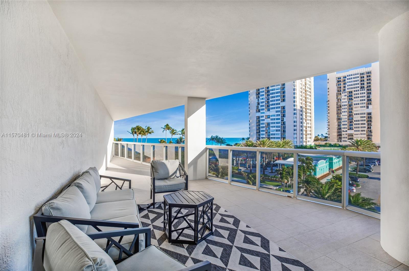 1850 S Ocean Dr 405, Hallandale Beach, Florida 33009, 2 Bedrooms Bedrooms, ,2 BathroomsBathrooms,Residential,For Sale,1850 S Ocean Dr 405,A11570481