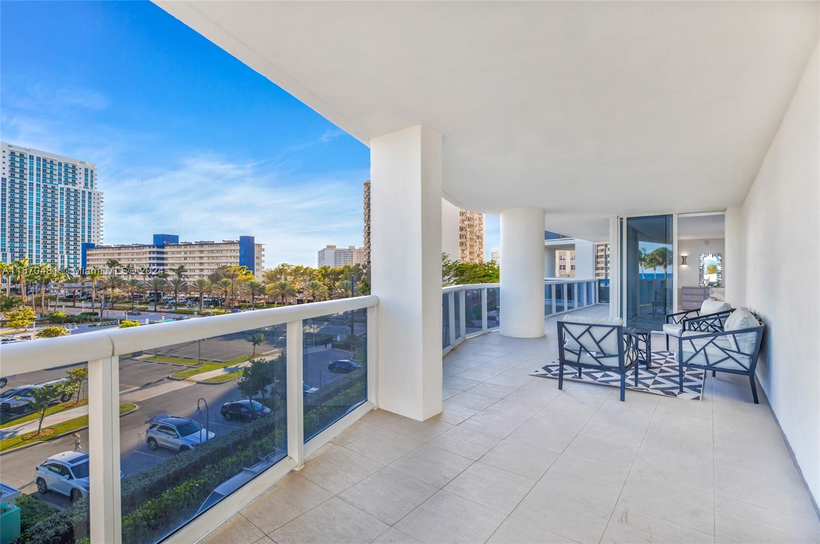 1850 S Ocean Dr 405, Hallandale Beach, Florida 33009, 2 Bedrooms Bedrooms, ,2 BathroomsBathrooms,Residential,For Sale,1850 S Ocean Dr 405,A11570481