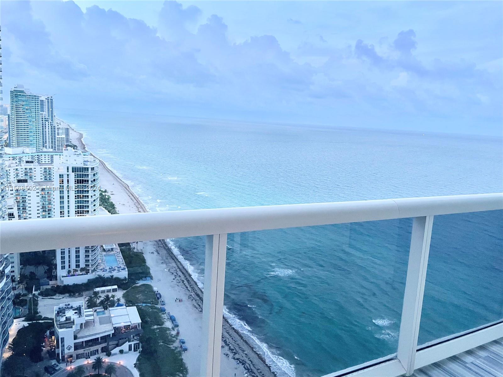 1830 S Ocean Dr 3812, Hallandale Beach, Florida 33009, 1 Bedroom Bedrooms, ,1 BathroomBathrooms,Residentiallease,For Rent,1830 S Ocean Dr 3812,A11568502
