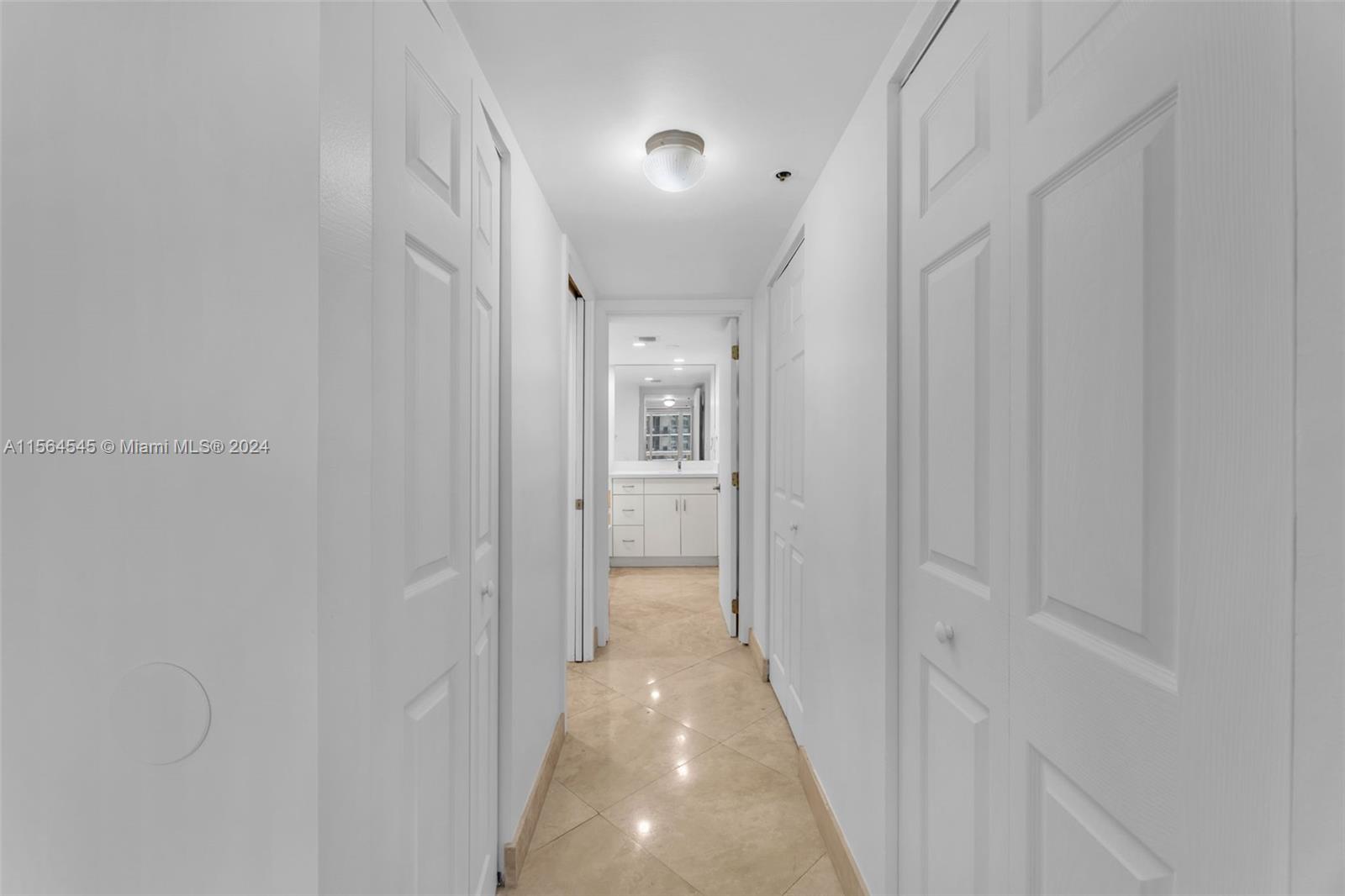 1717 N Bayshore Dr A-2844, Miami, Florida 33132, 1 Bedroom Bedrooms, ,1 BathroomBathrooms,Residentiallease,For Rent,1717 N Bayshore Dr A-2844,A11564545