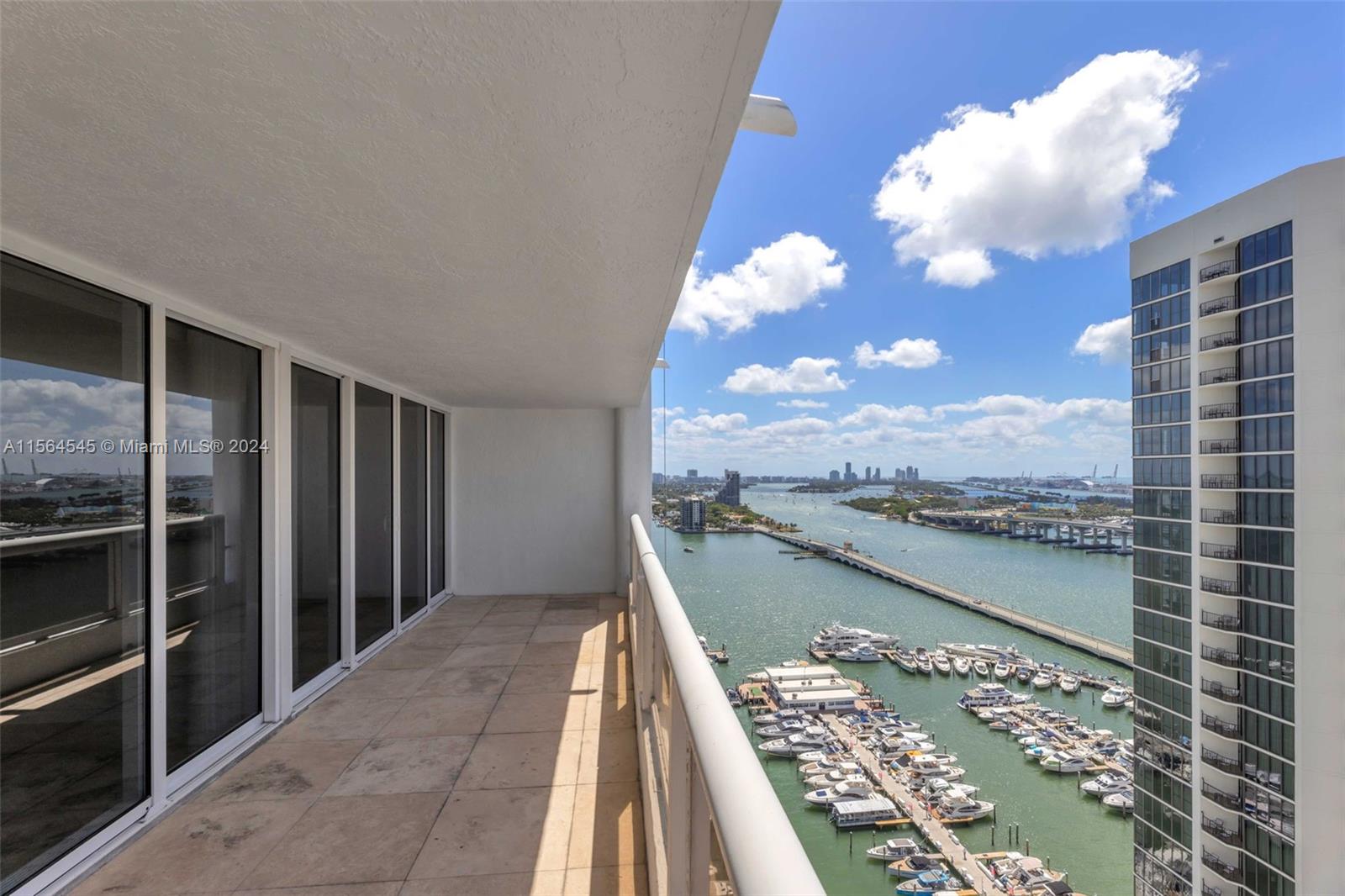 1717 N Bayshore Dr A-2844, Miami, Florida 33132, 1 Bedroom Bedrooms, ,1 BathroomBathrooms,Residentiallease,For Rent,1717 N Bayshore Dr A-2844,A11564545
